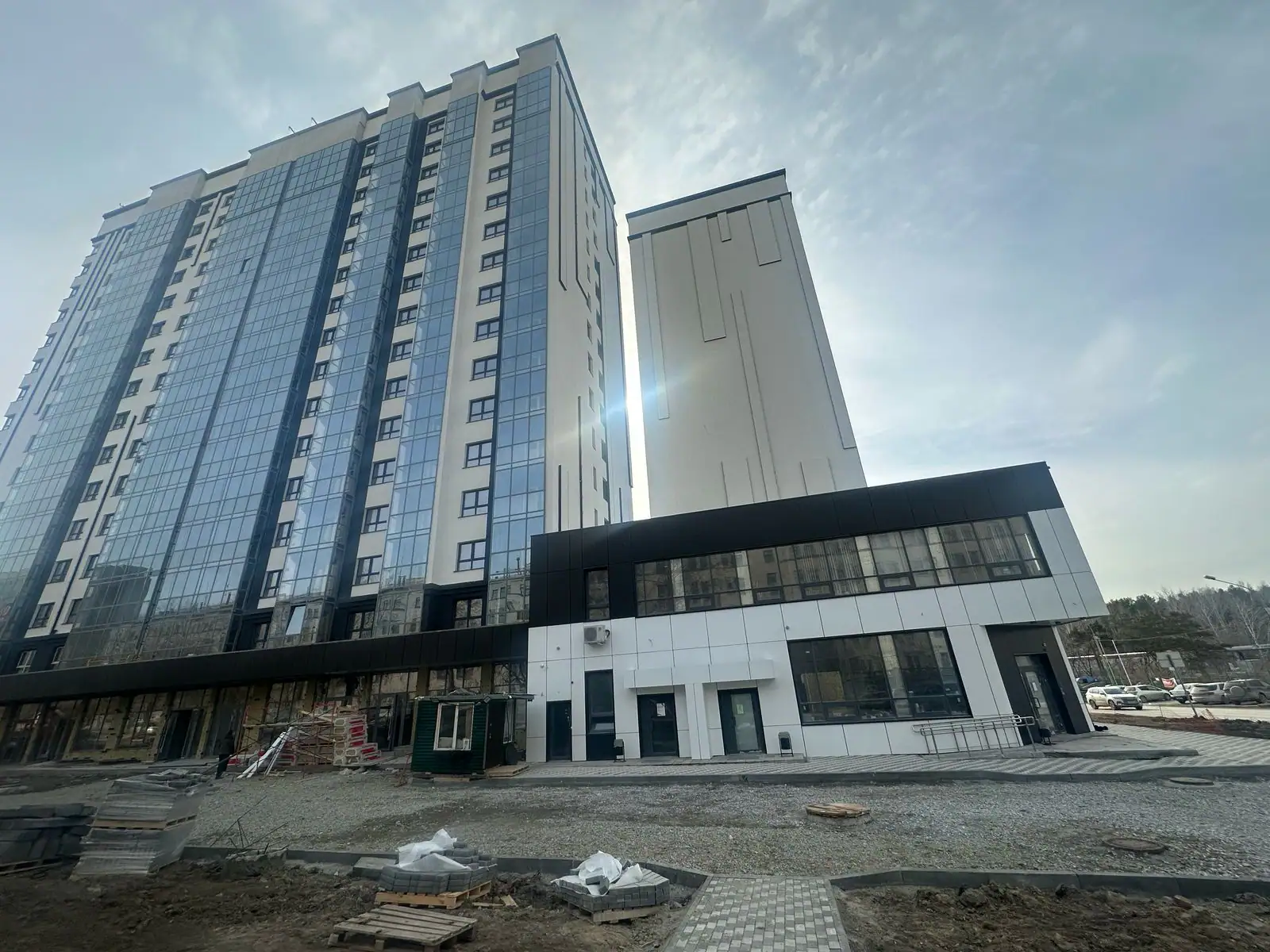 апрель, 2025