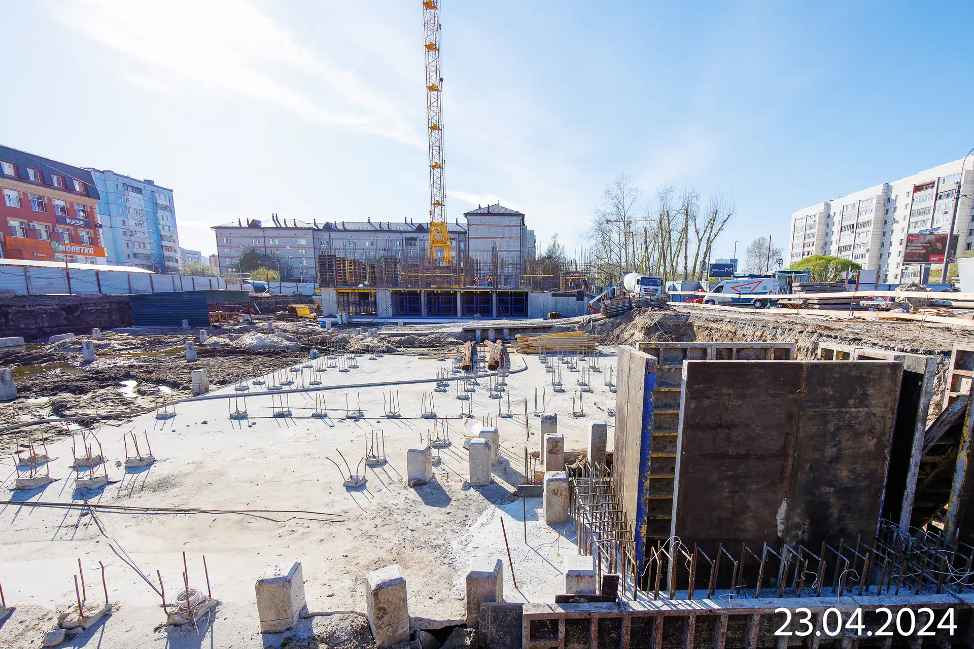 апрель, 2024