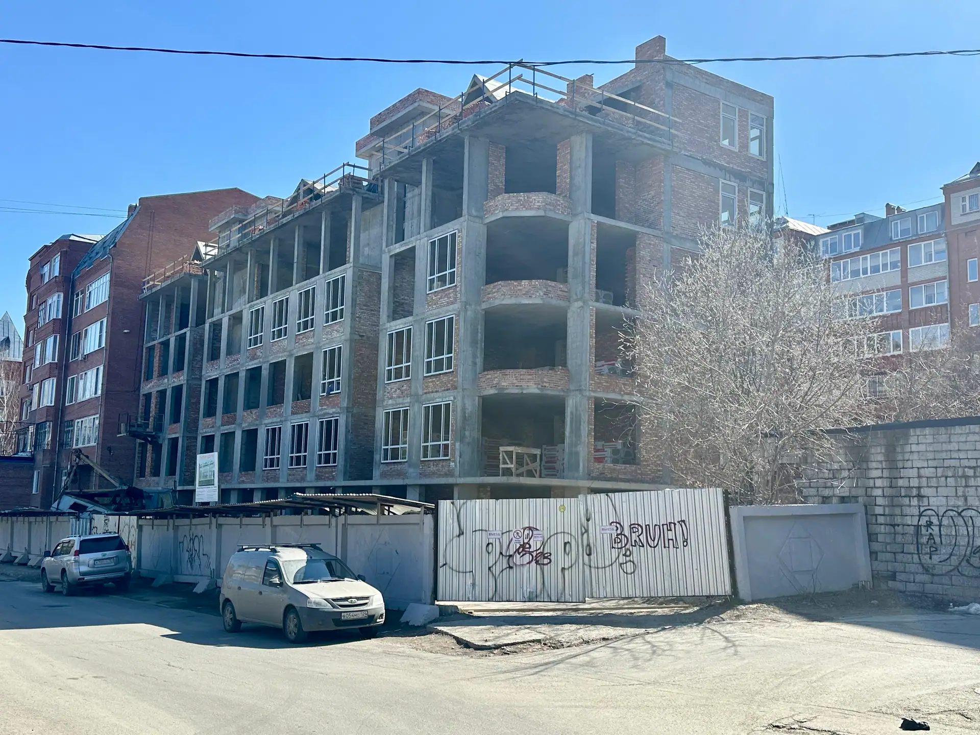 апрель, 2025