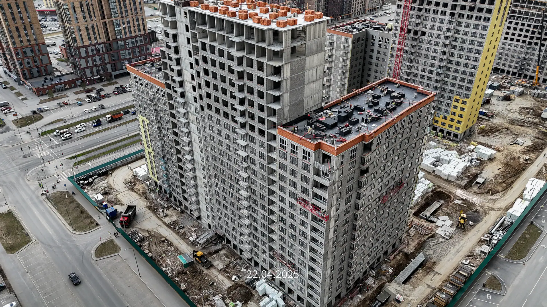 апрель, 2025