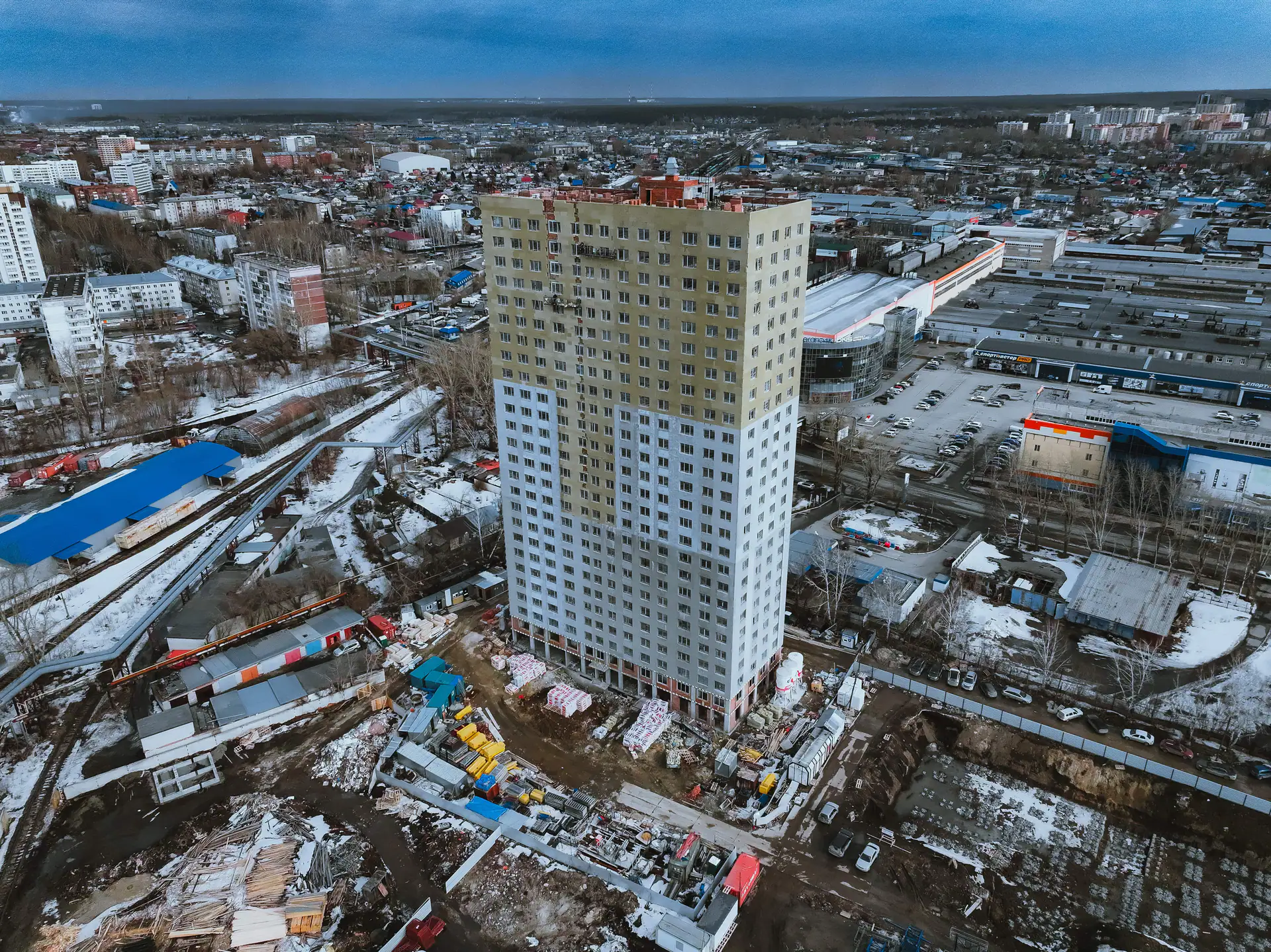 апрель, 2025