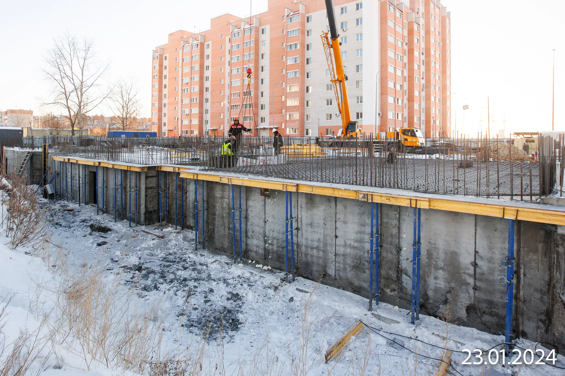 январь, 2024
