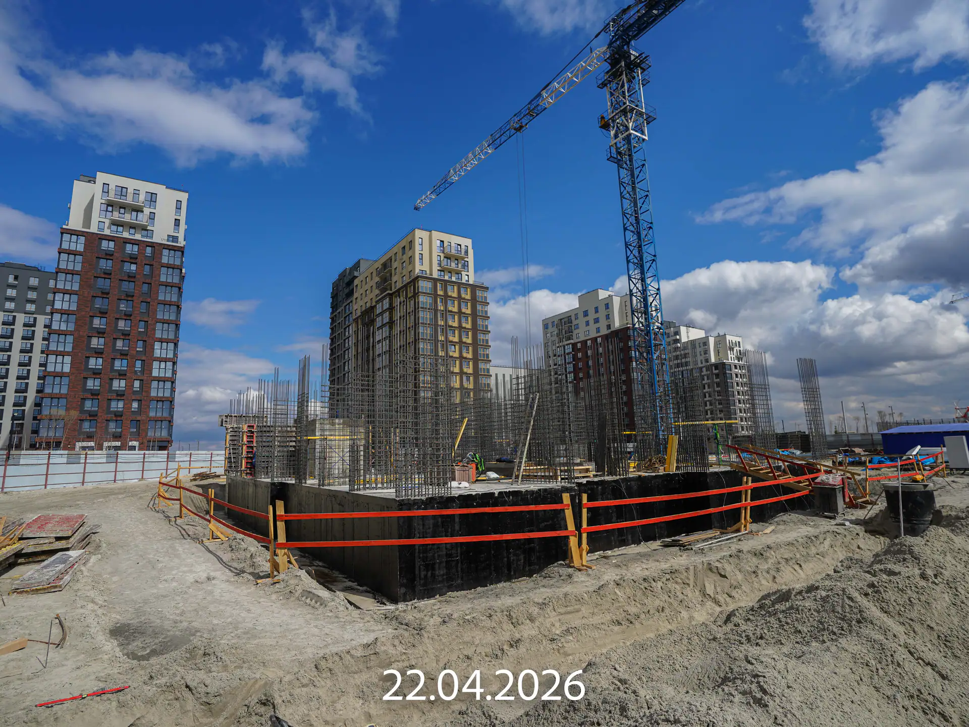 апрель, 2026
