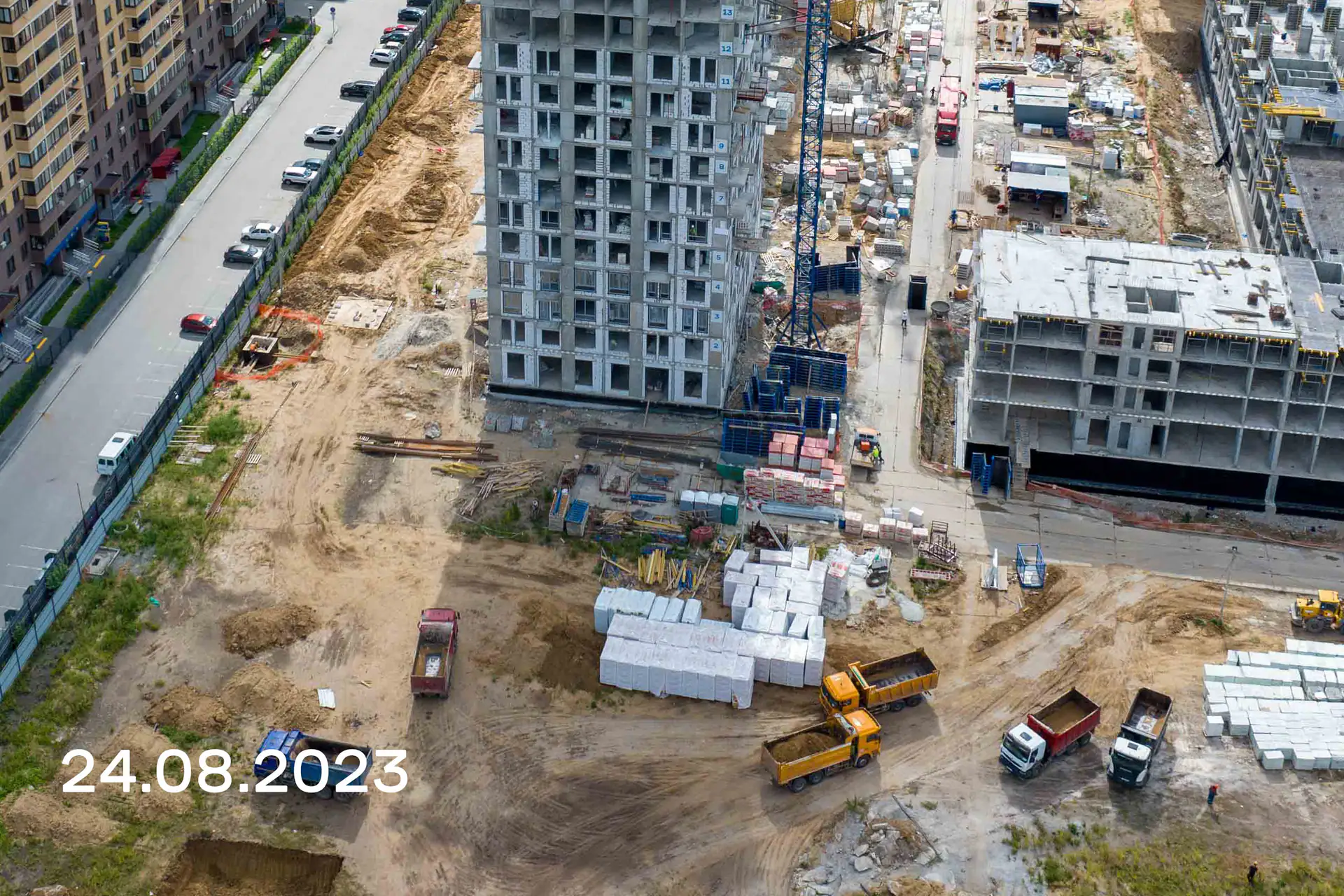 август, 2023