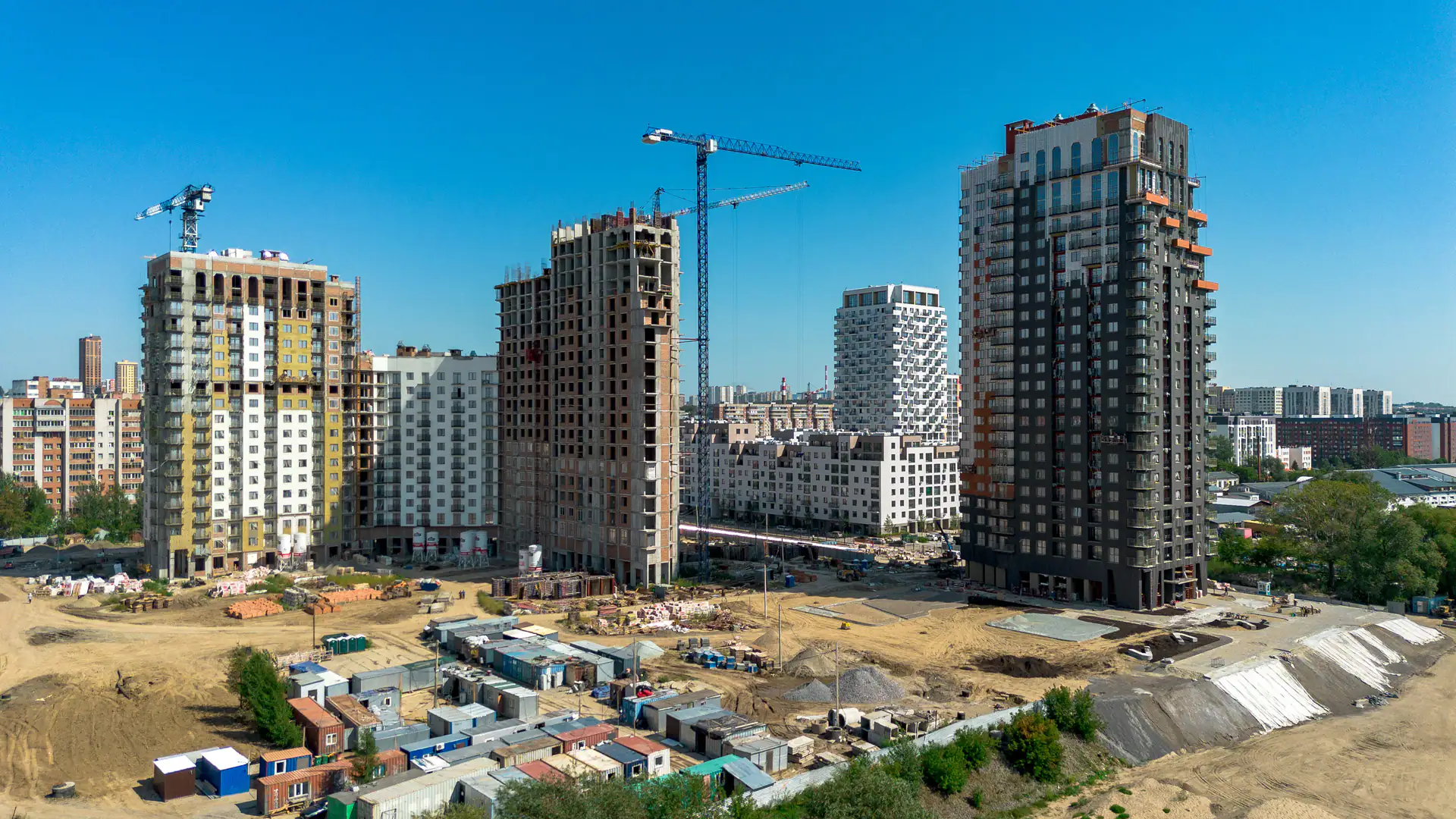 август, 2023