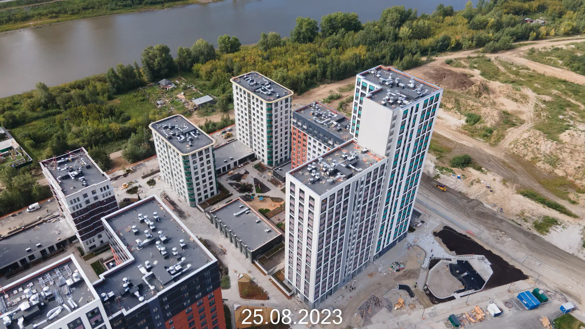 август, 2023