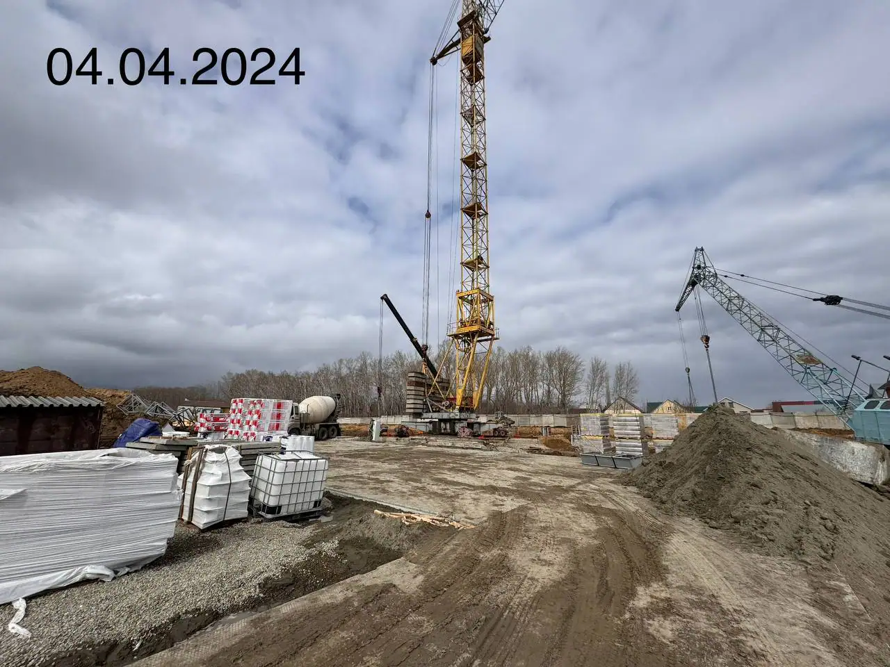 апрель, 2024