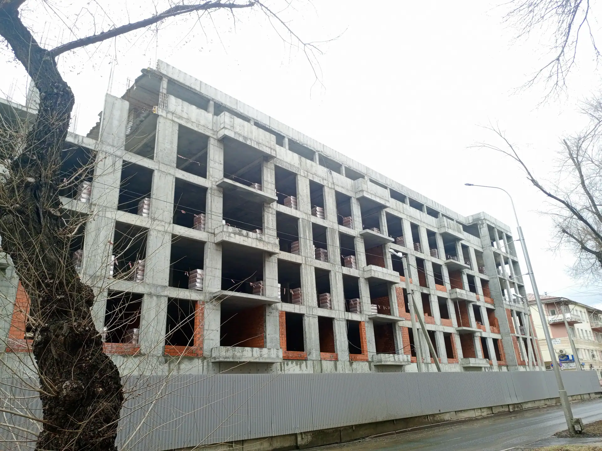 апрель, 2024