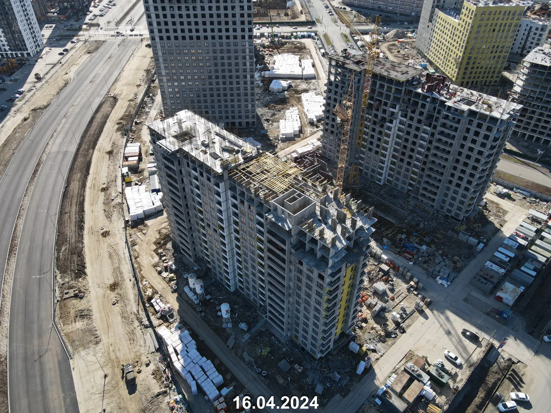 апрель, 2024