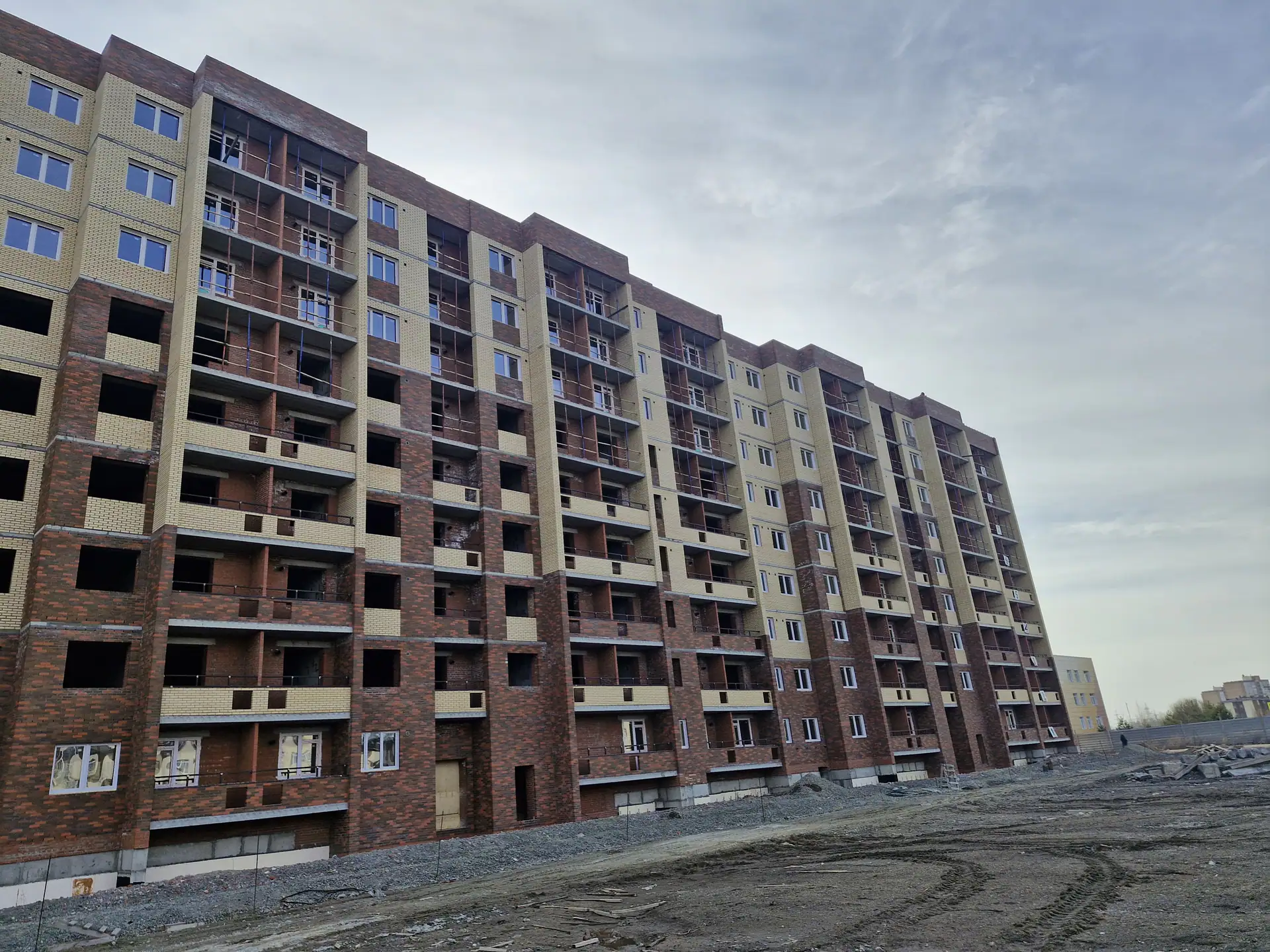 апрель, 2025