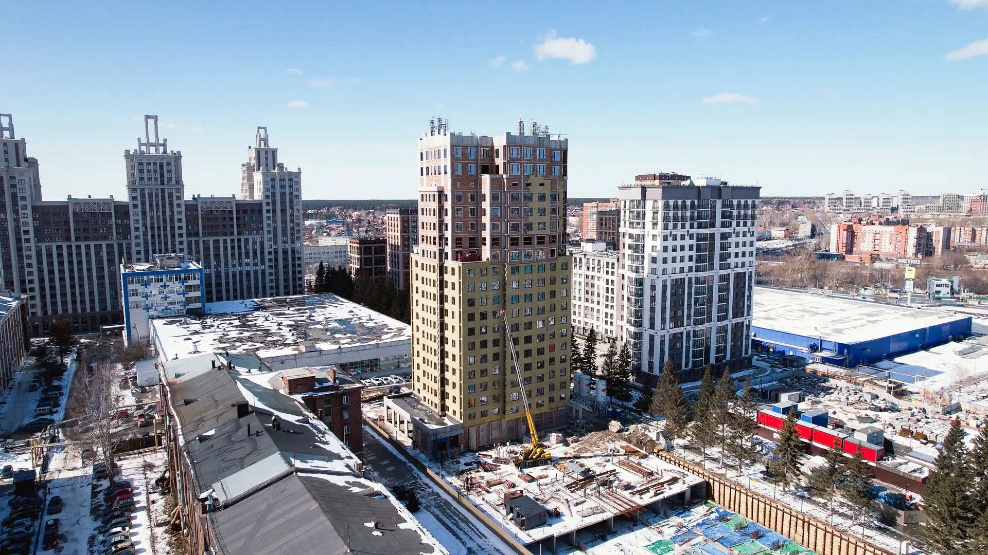 апрель, 2025
