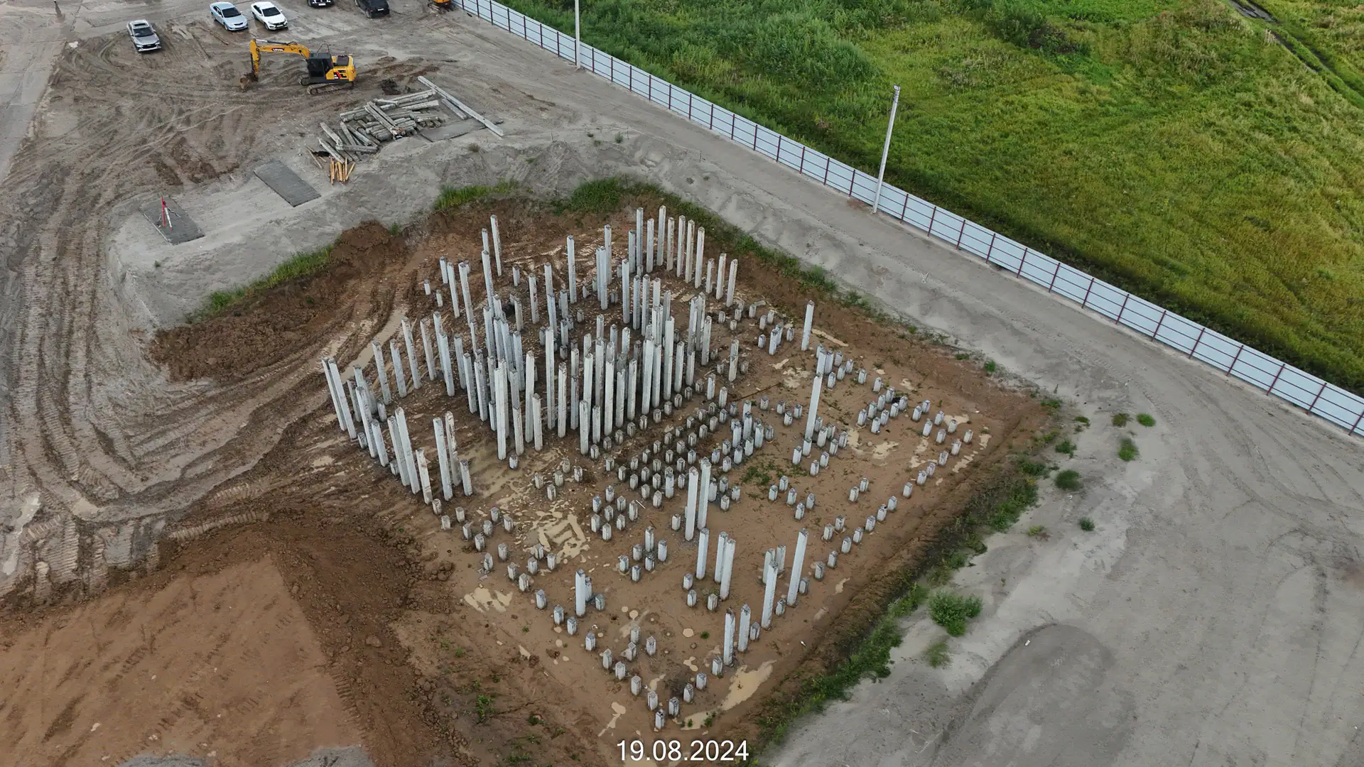 август, 2024