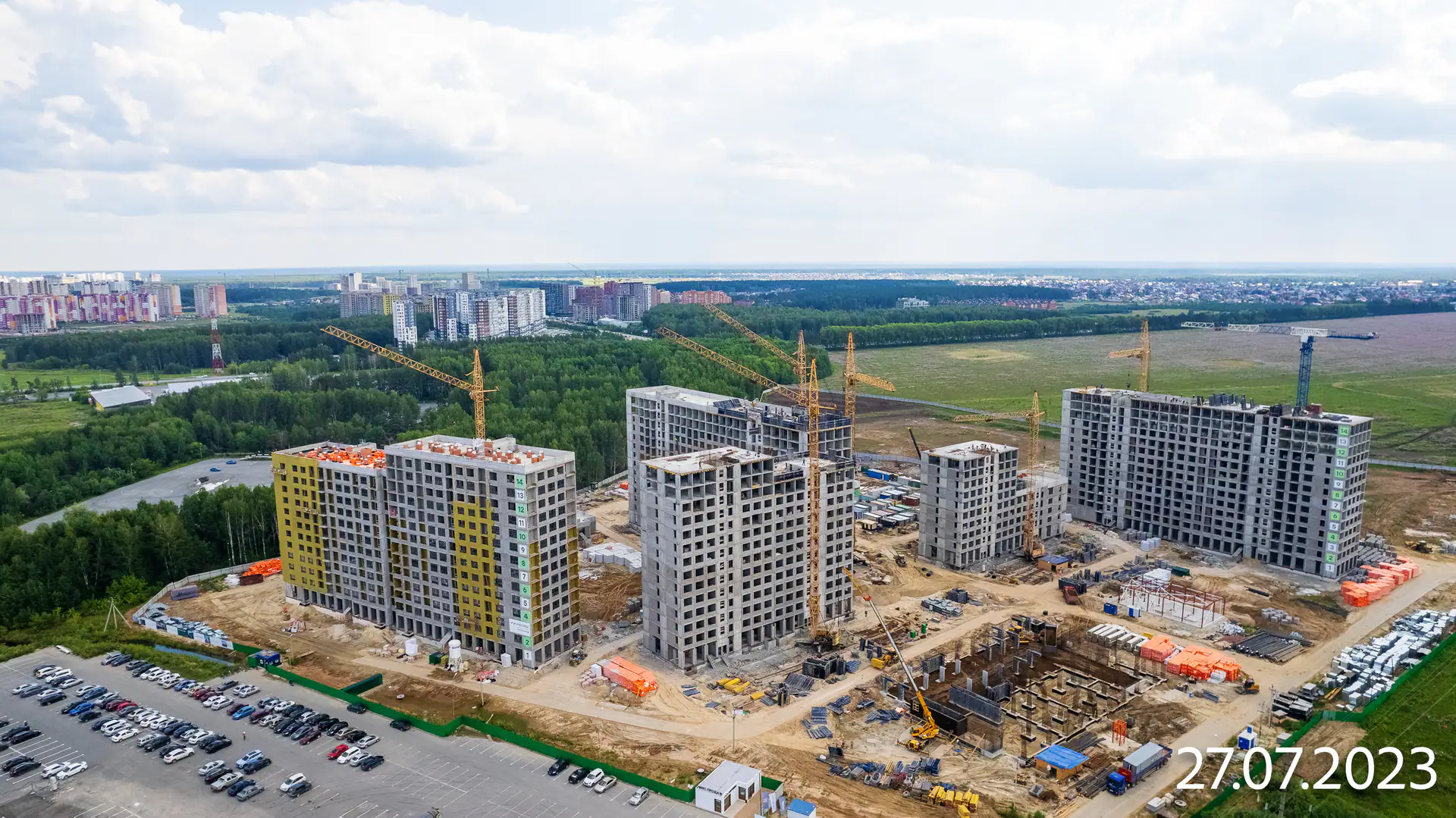 август, 2023