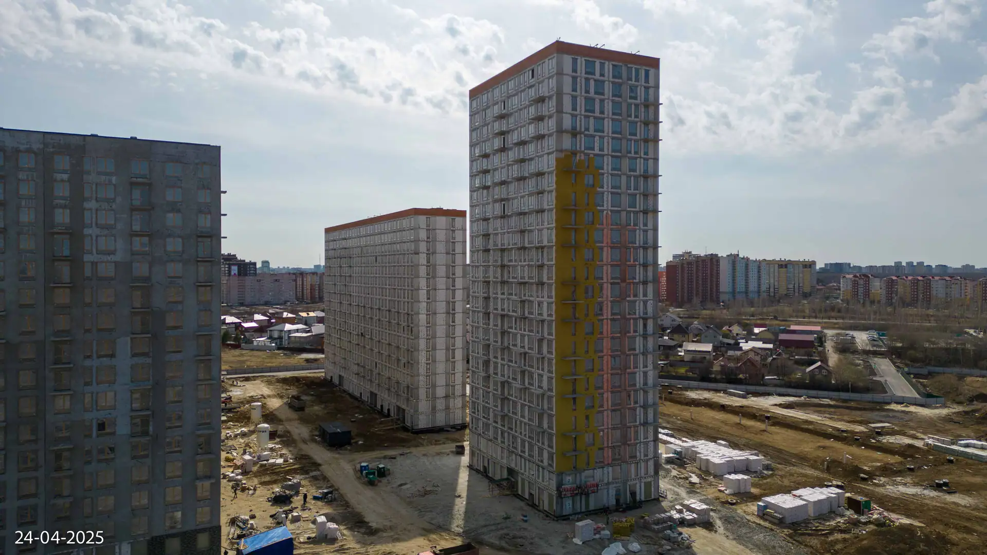 апрель, 2025