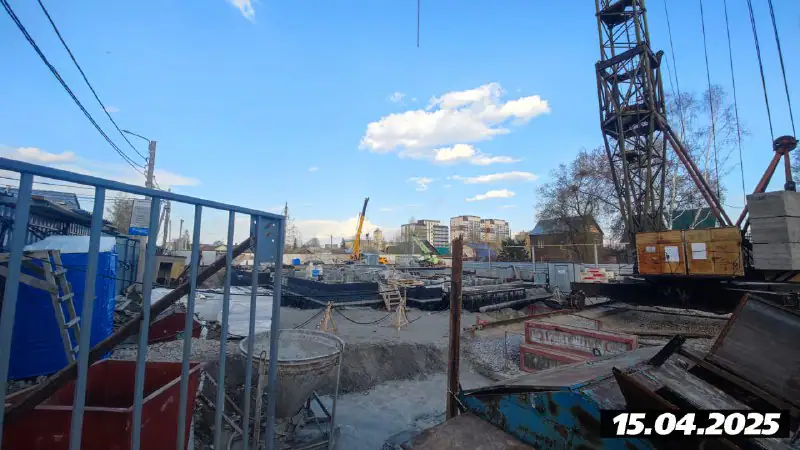 апрель, 2025