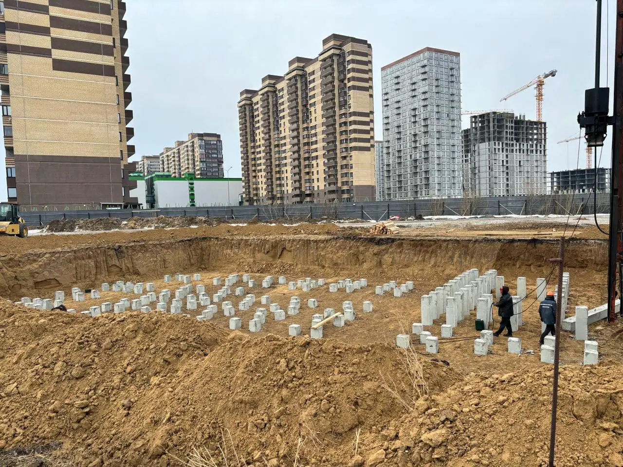 апрель, 2024