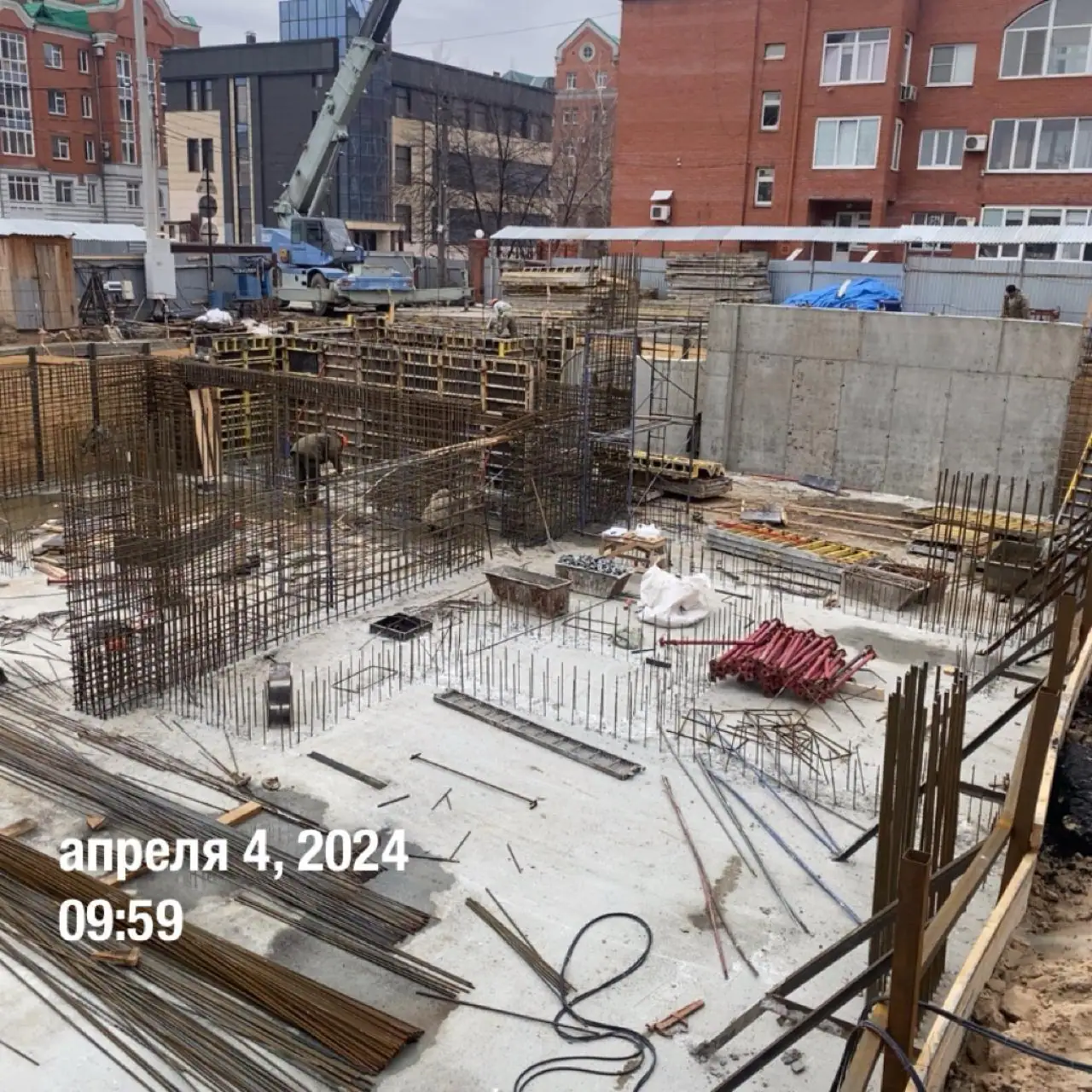 апрель, 2024