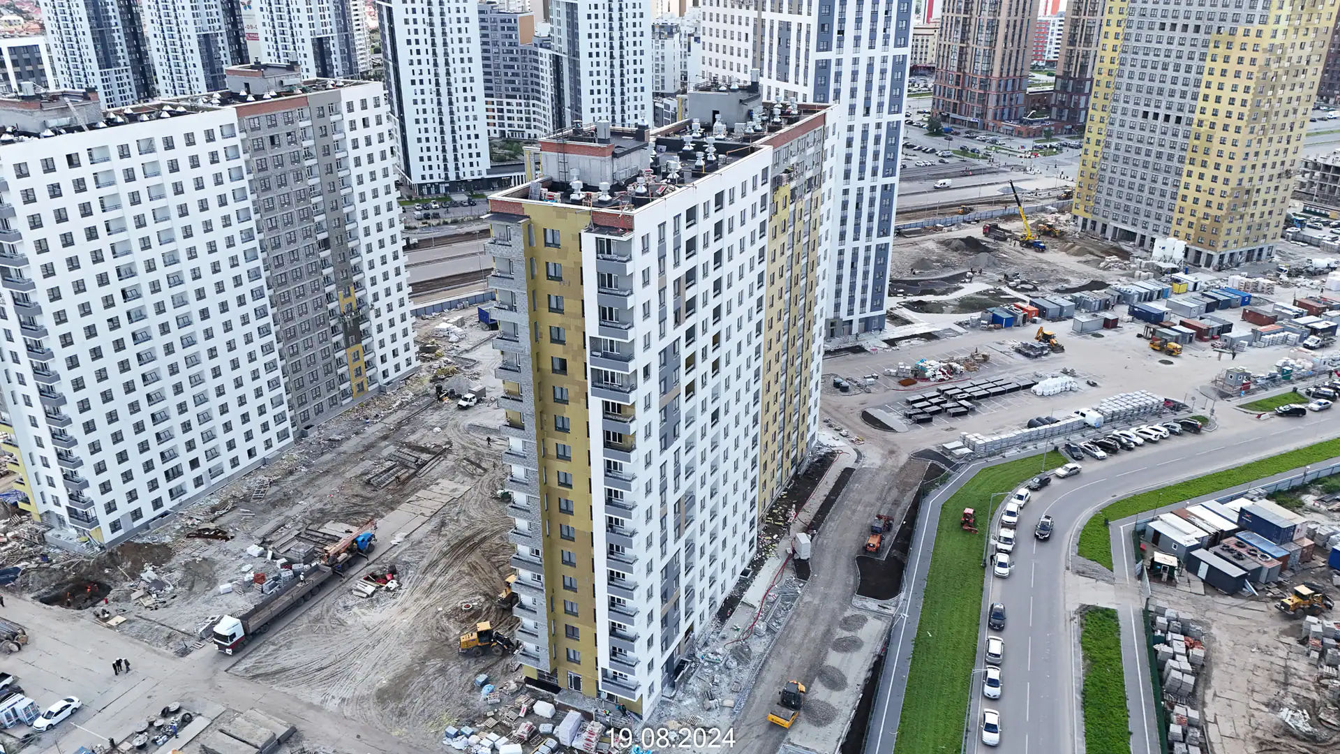 август, 2024