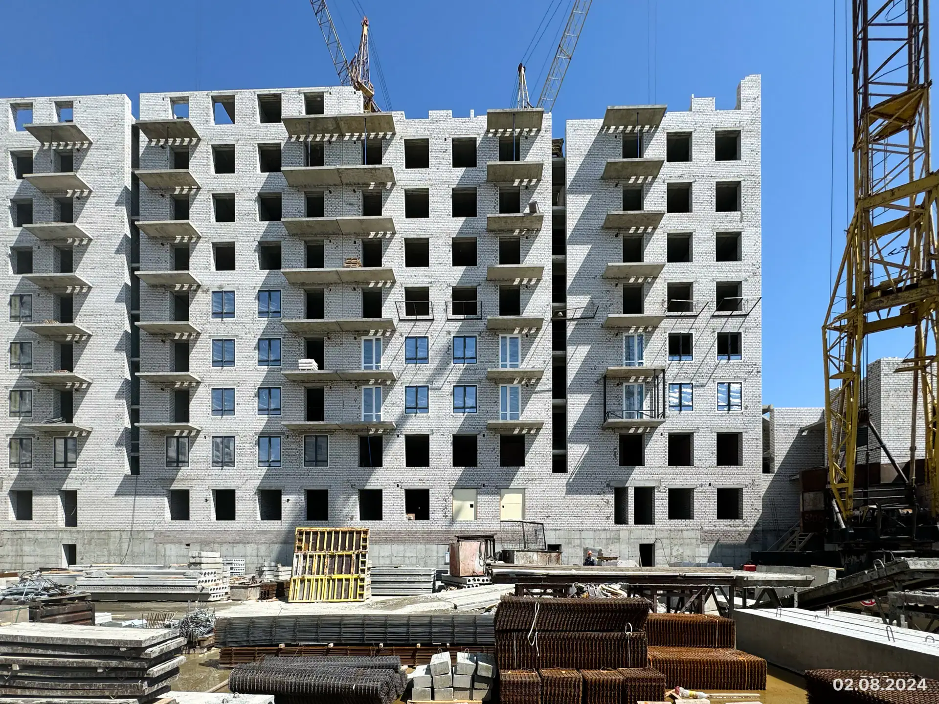август, 2024