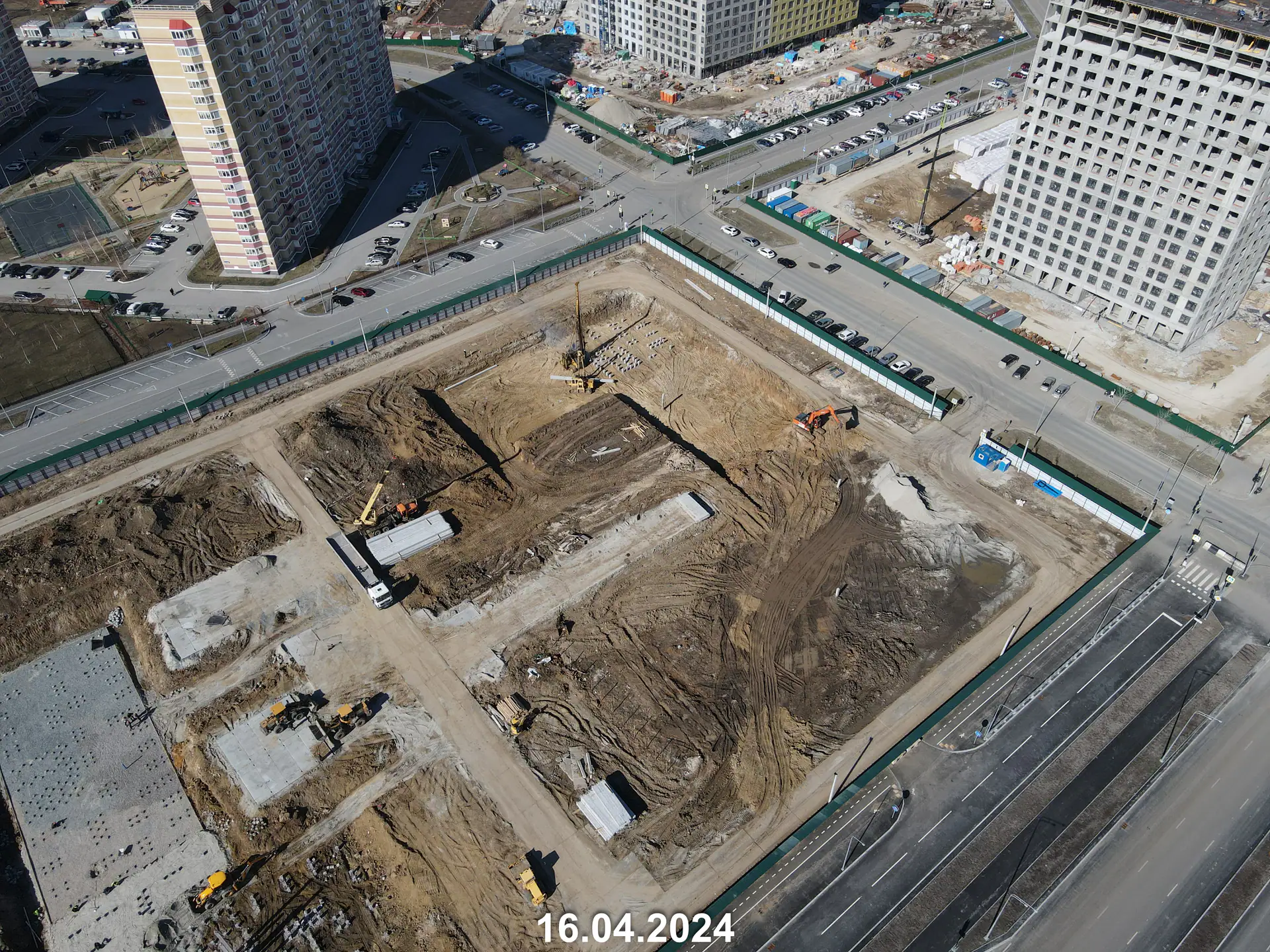 апрель, 2024
