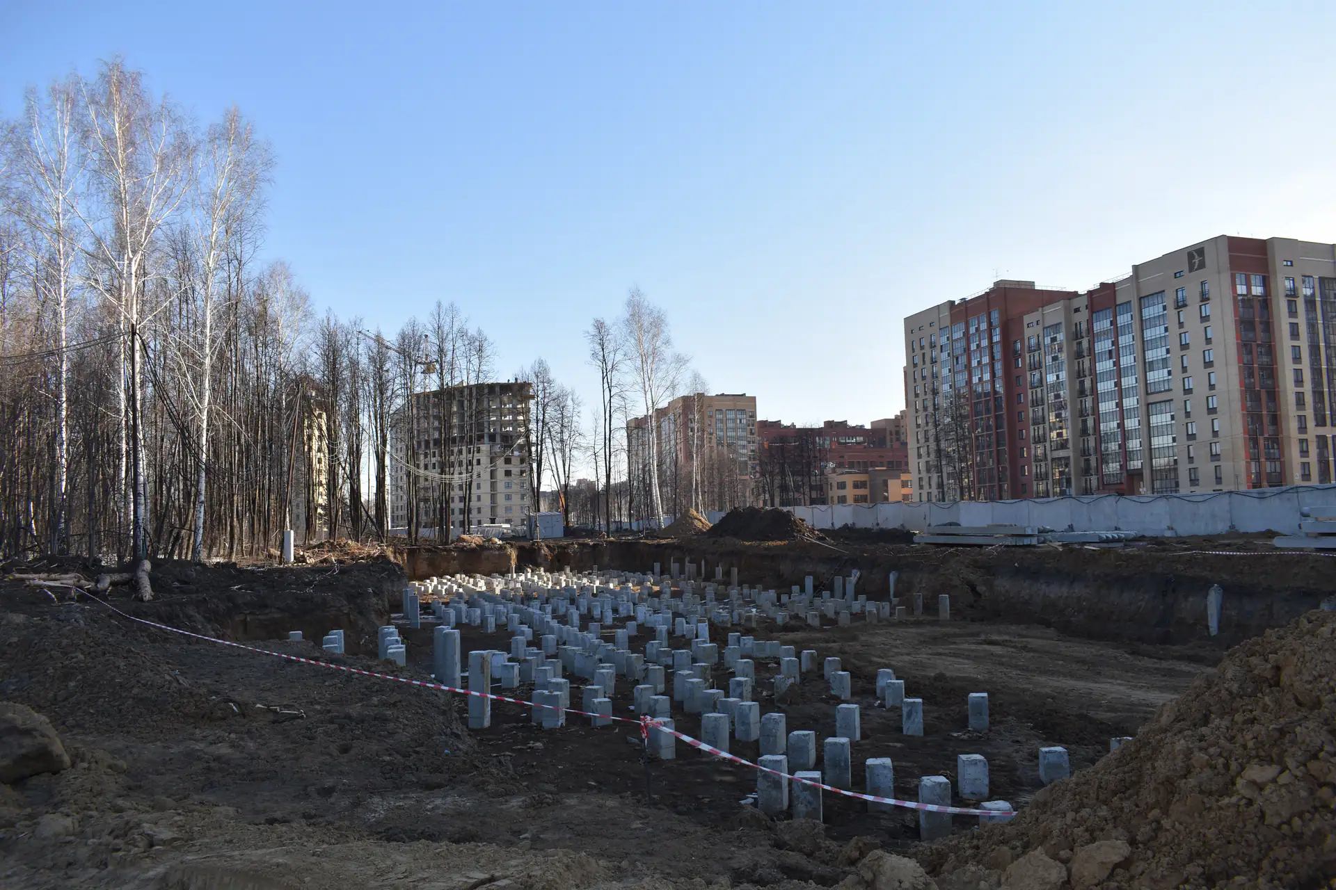 апрель, 2023