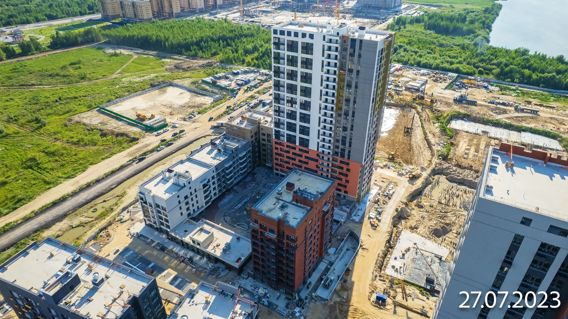 август, 2023