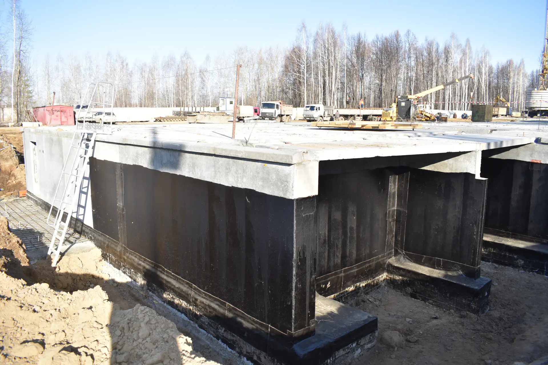 апрель, 2023