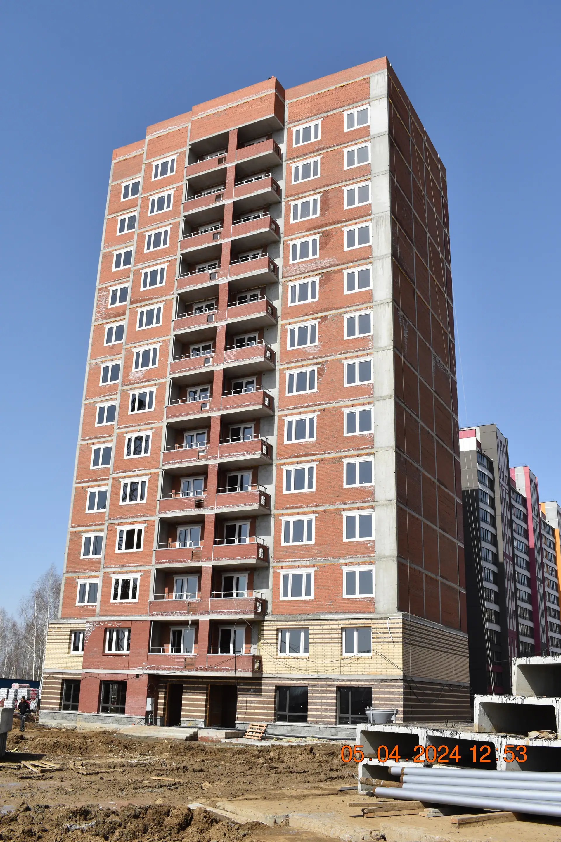 апрель, 2024