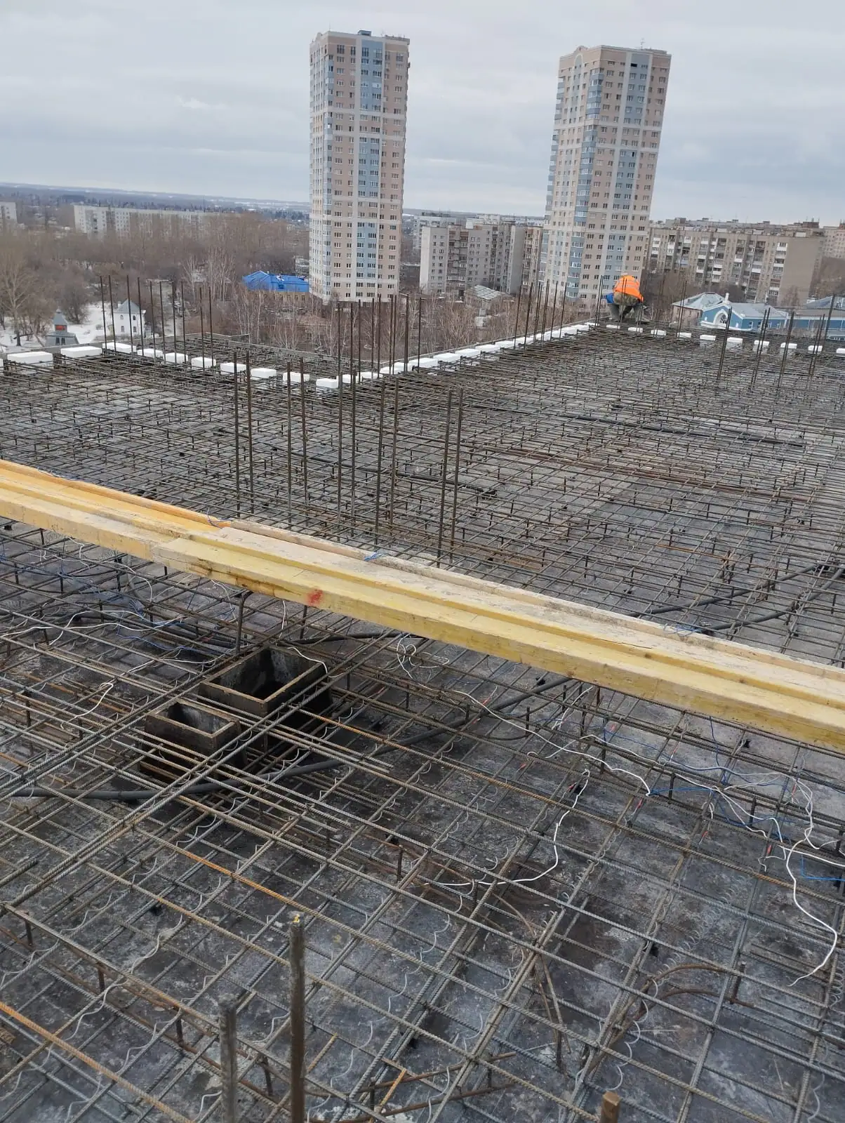 апрель, 2024