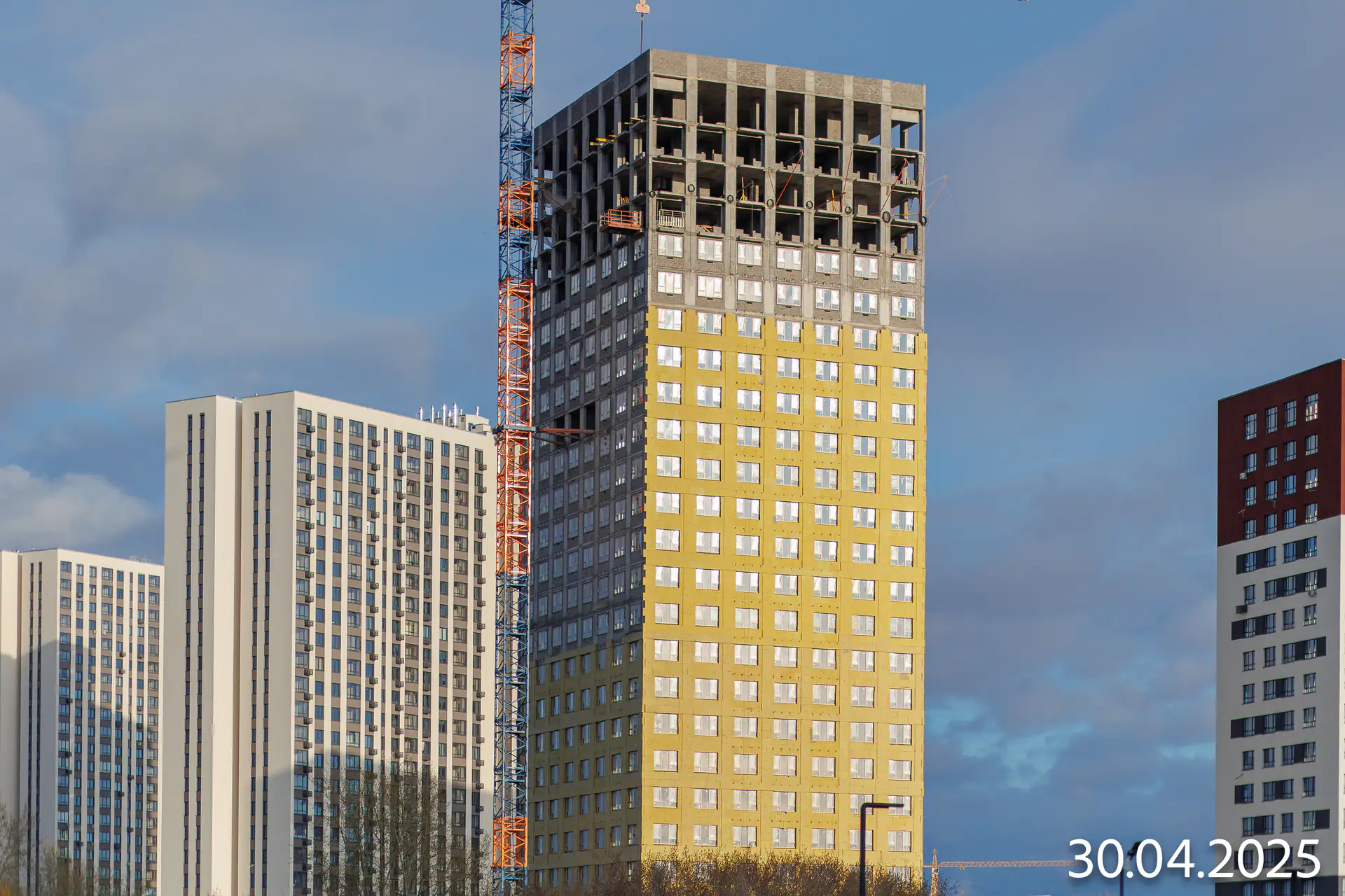 апрель, 2025