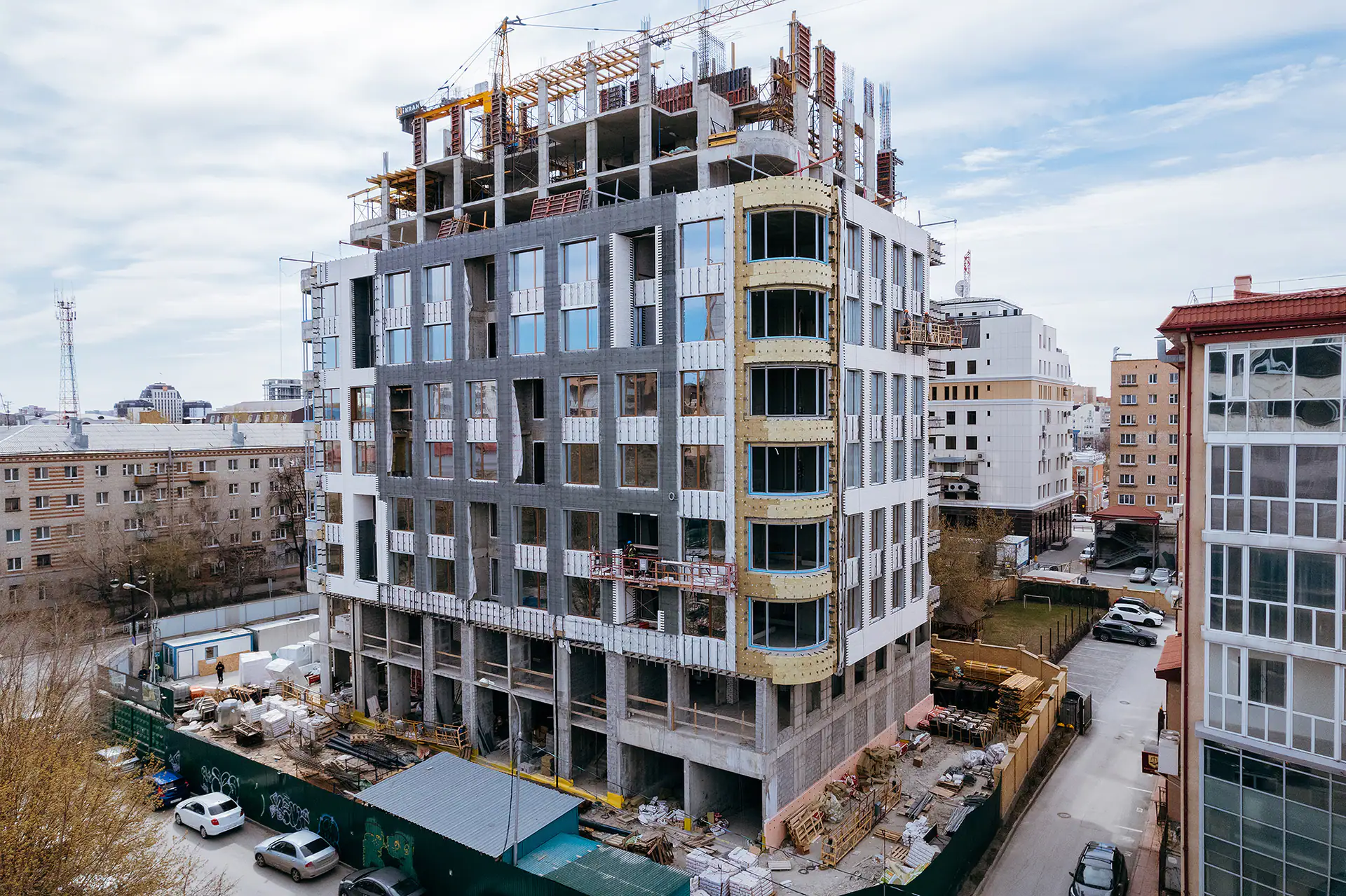 апрель, 2024