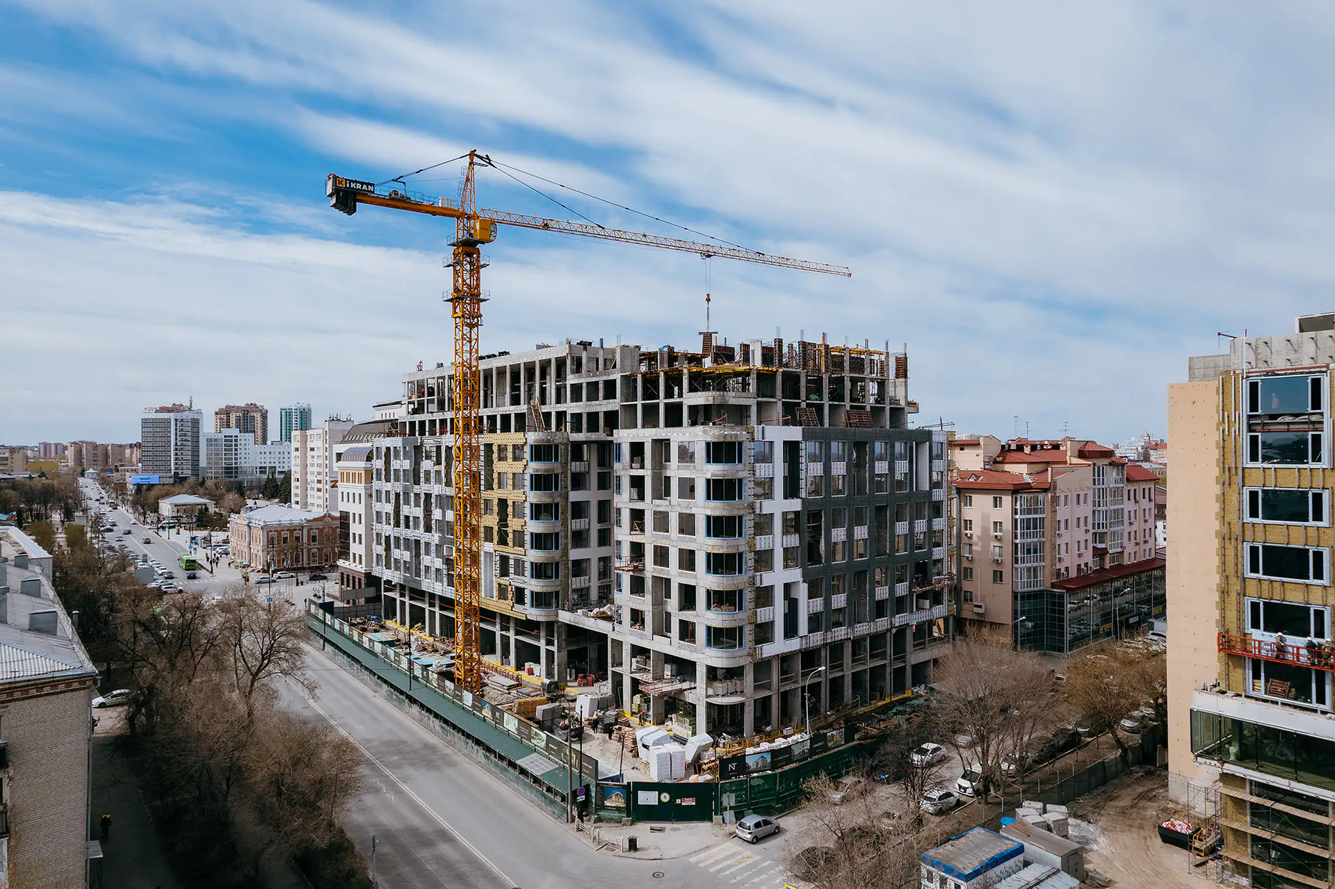 апрель, 2024