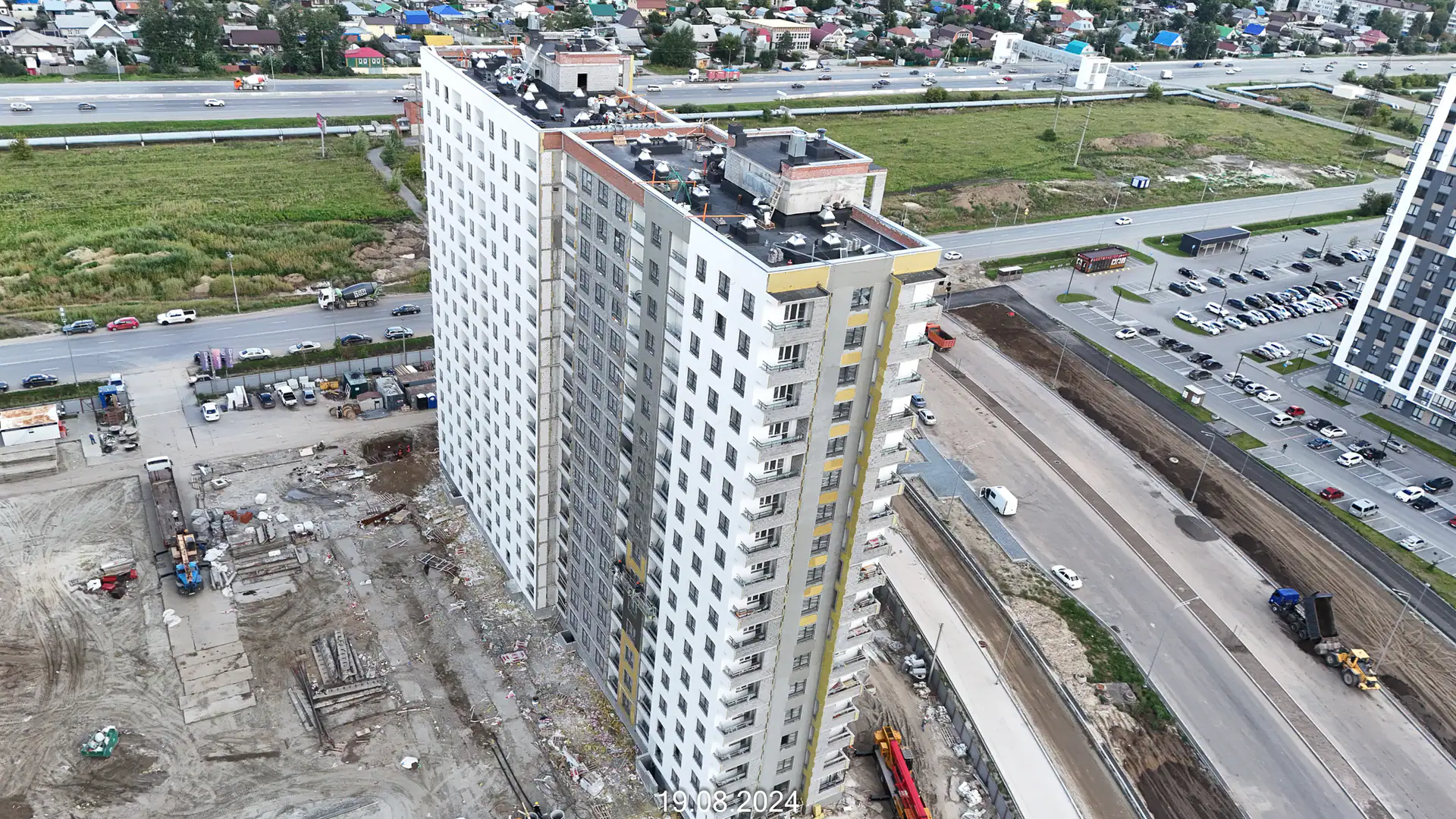 август, 2024