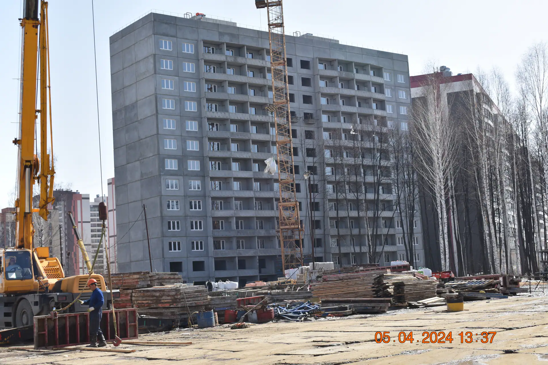апрель, 2024