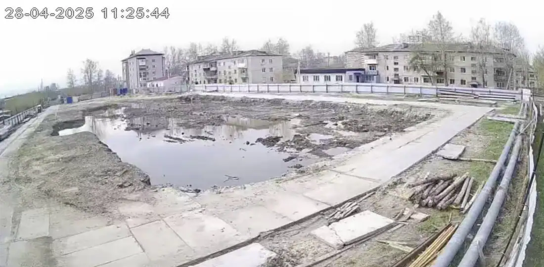 апрель, 2025