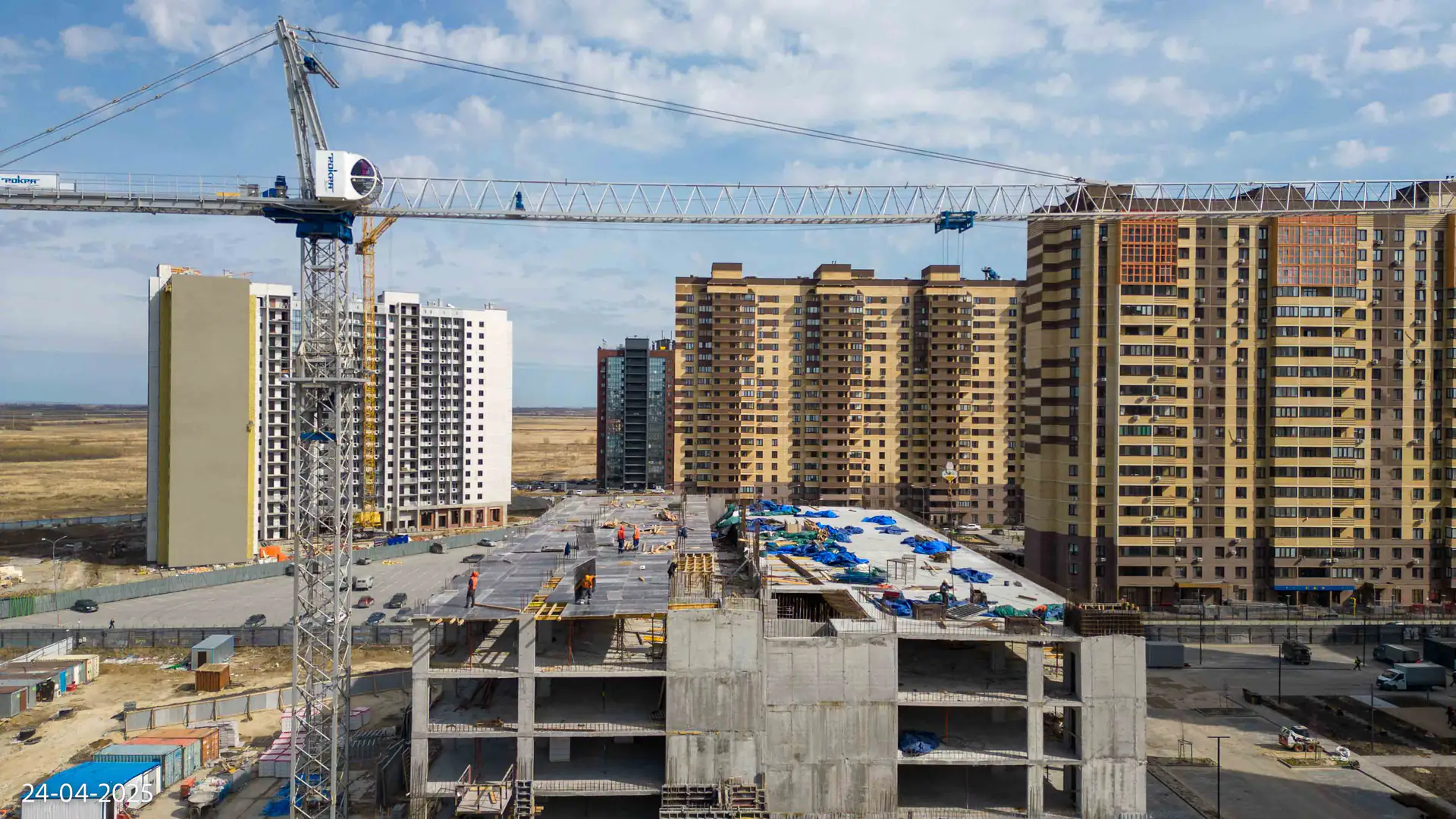 апрель, 2025