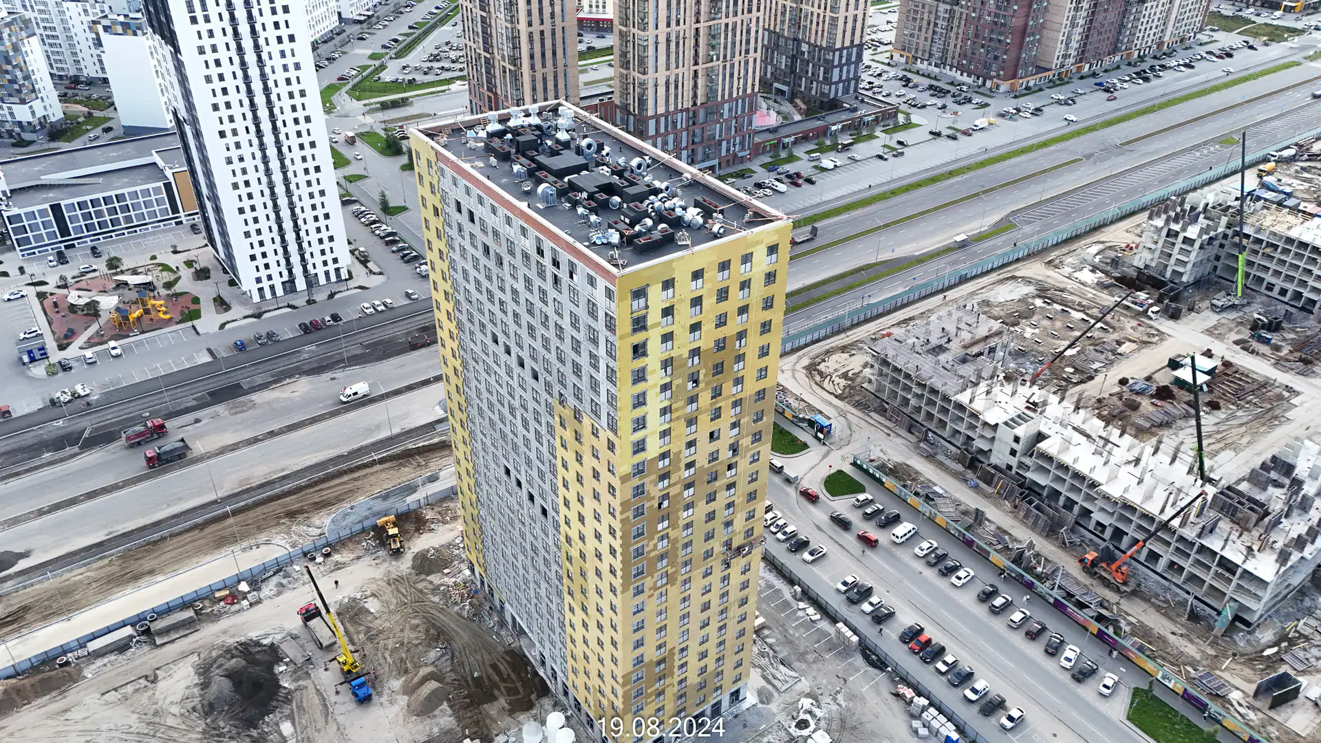 август, 2024