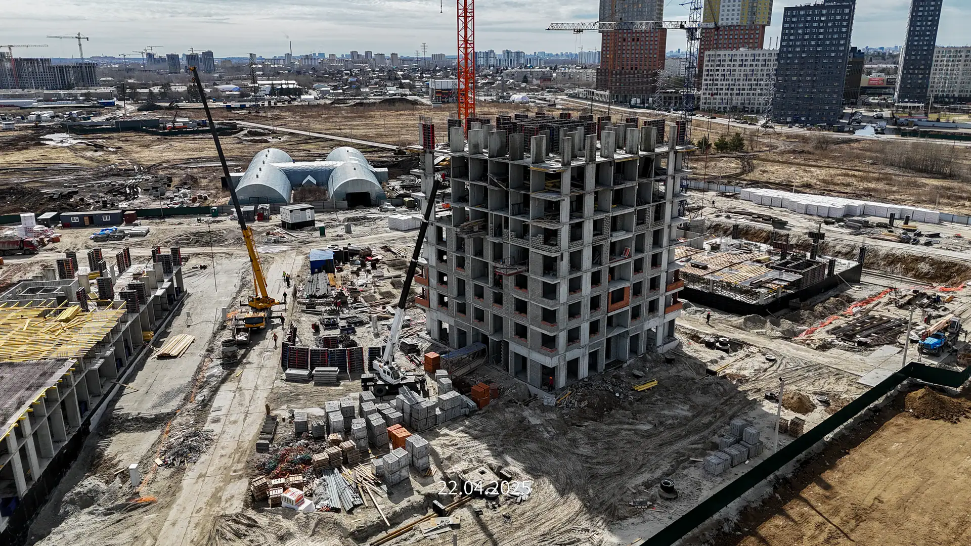 апрель, 2025