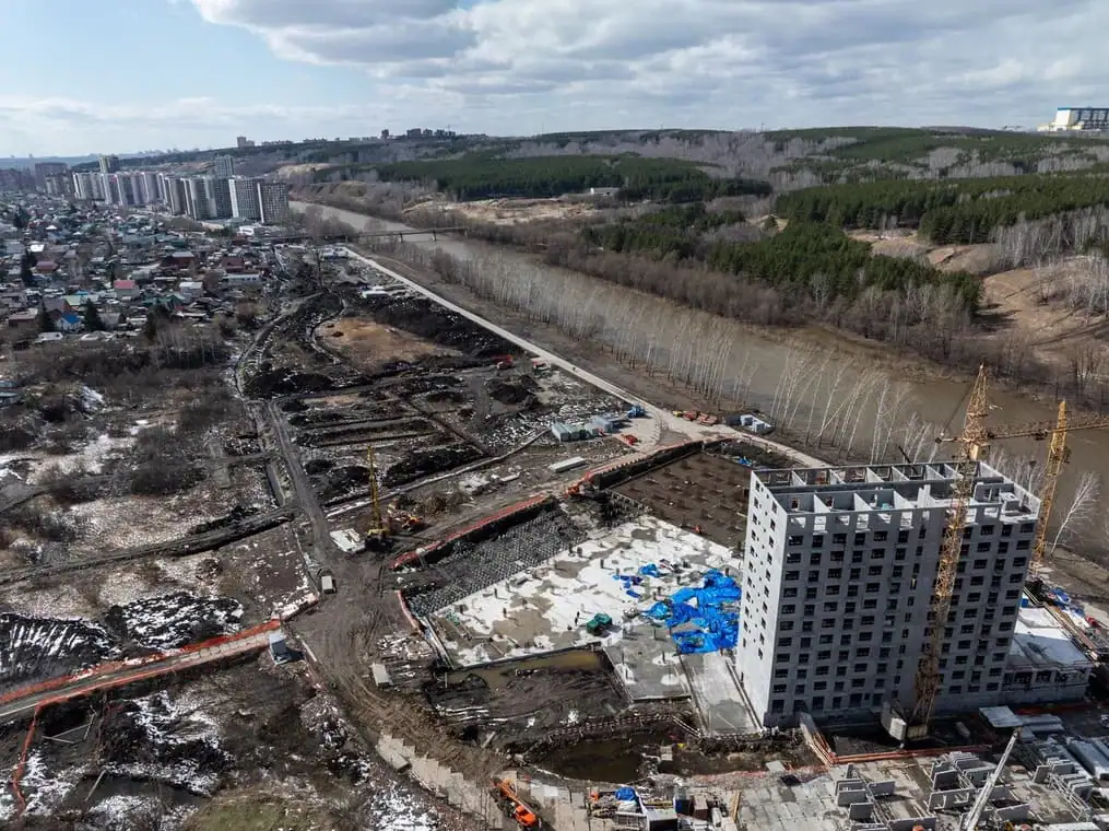 апрель, 2025