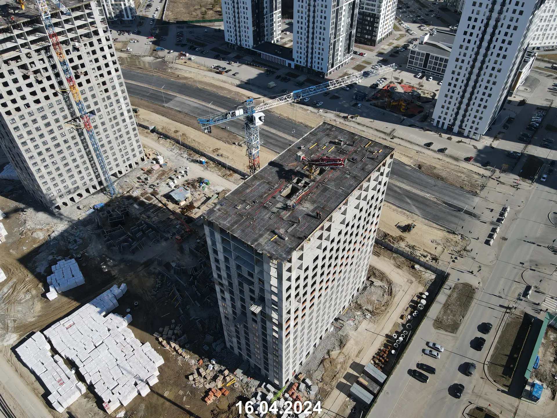апрель, 2024