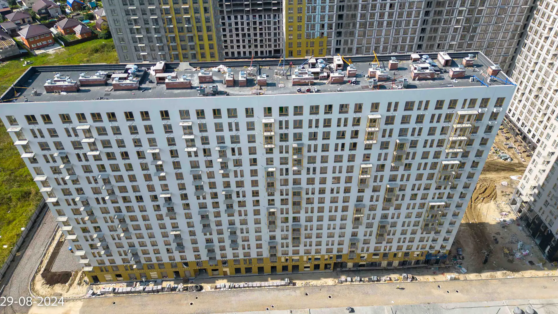 август, 2024