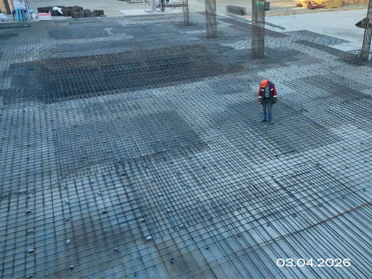 апрель, 2026