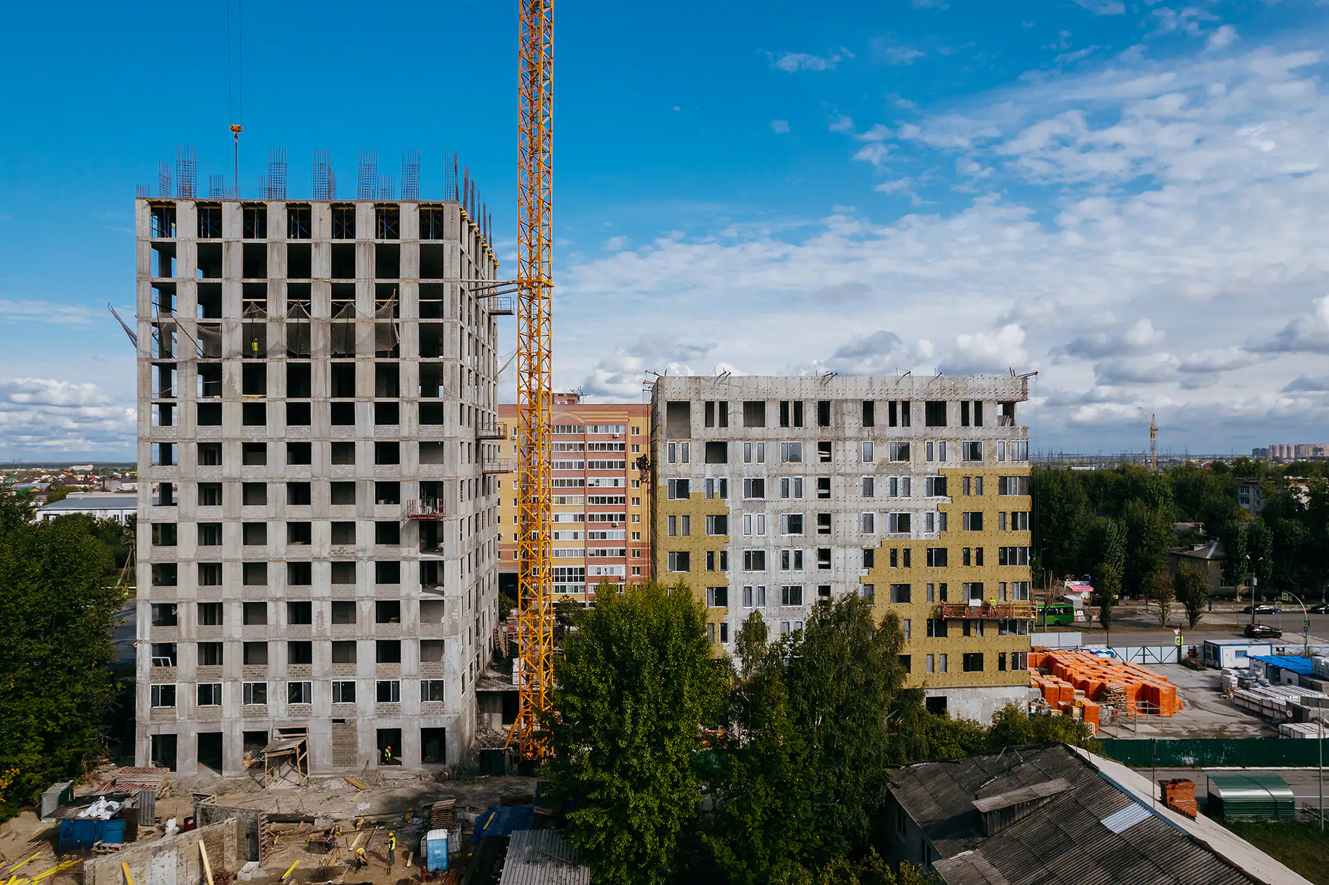 август, 2023
