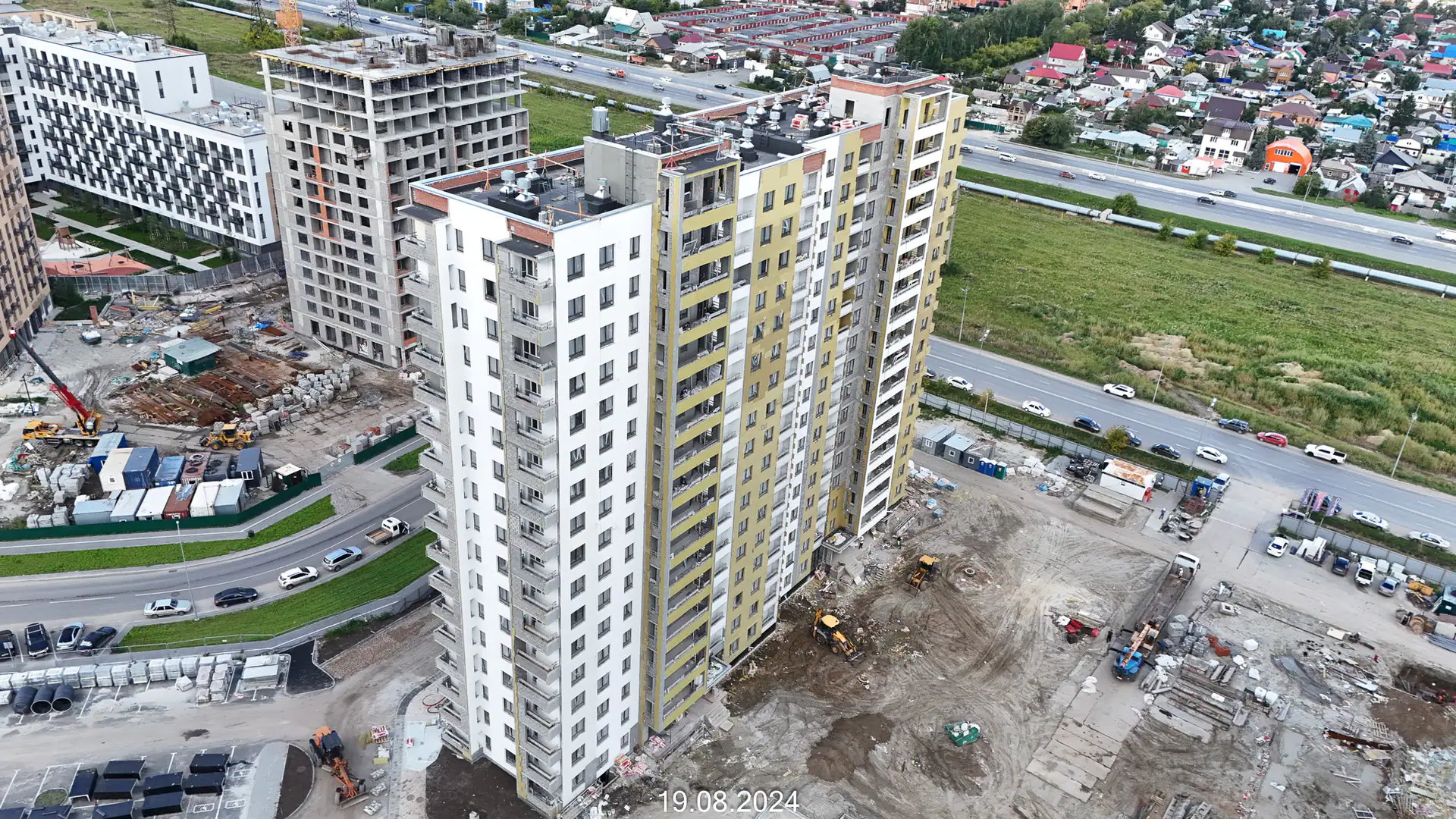 август, 2024