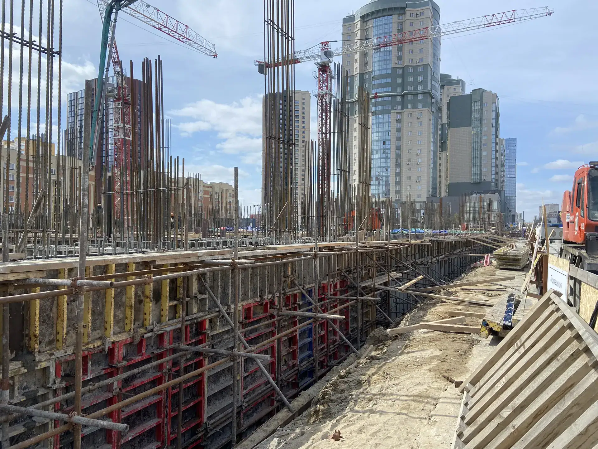 апрель, 2026