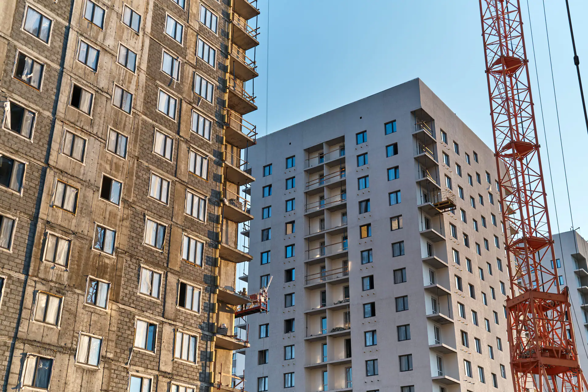 август, 2023