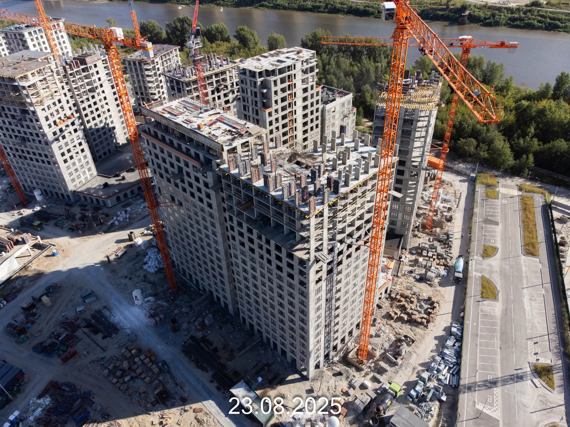 август, 2025