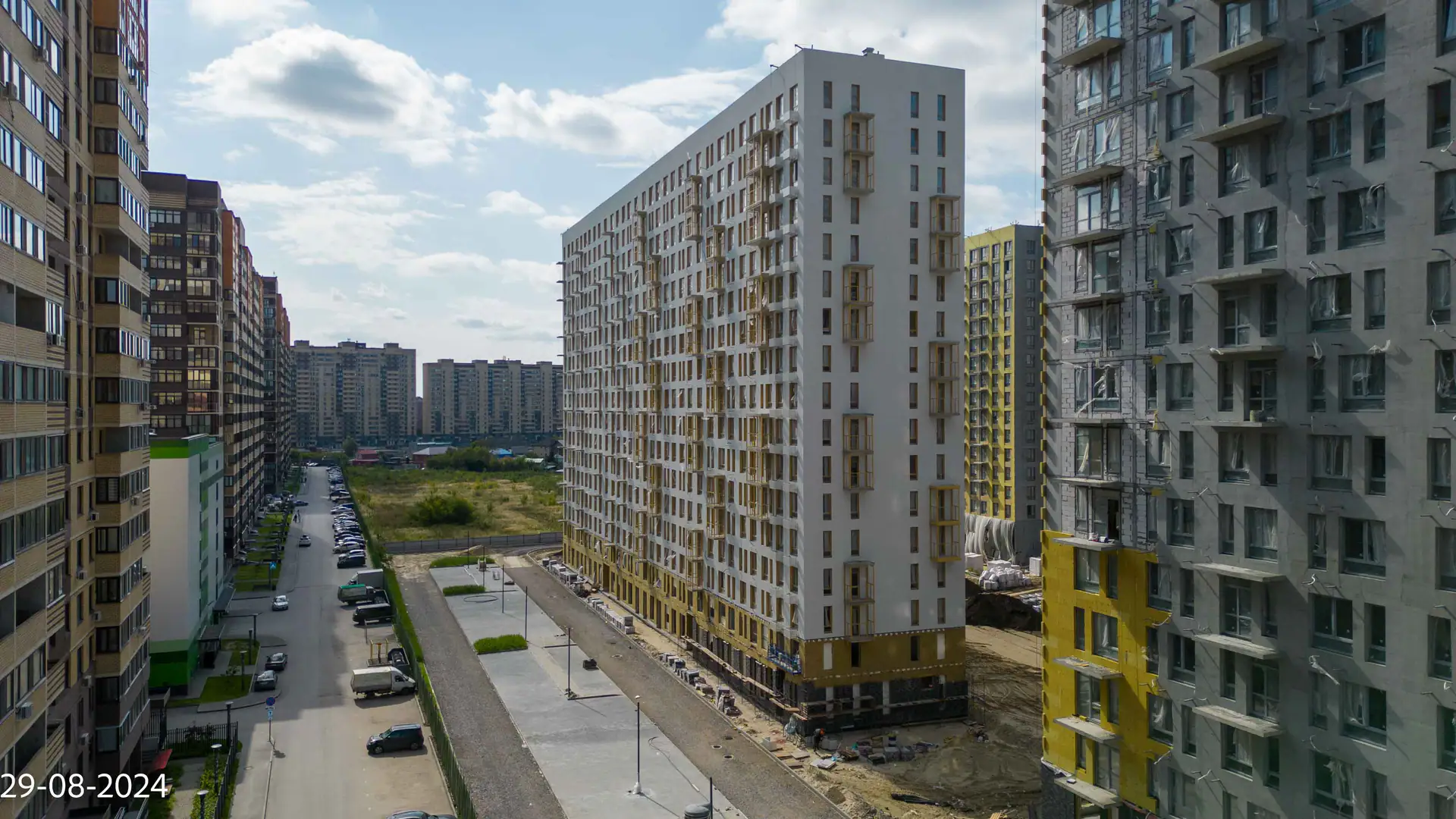 август, 2024