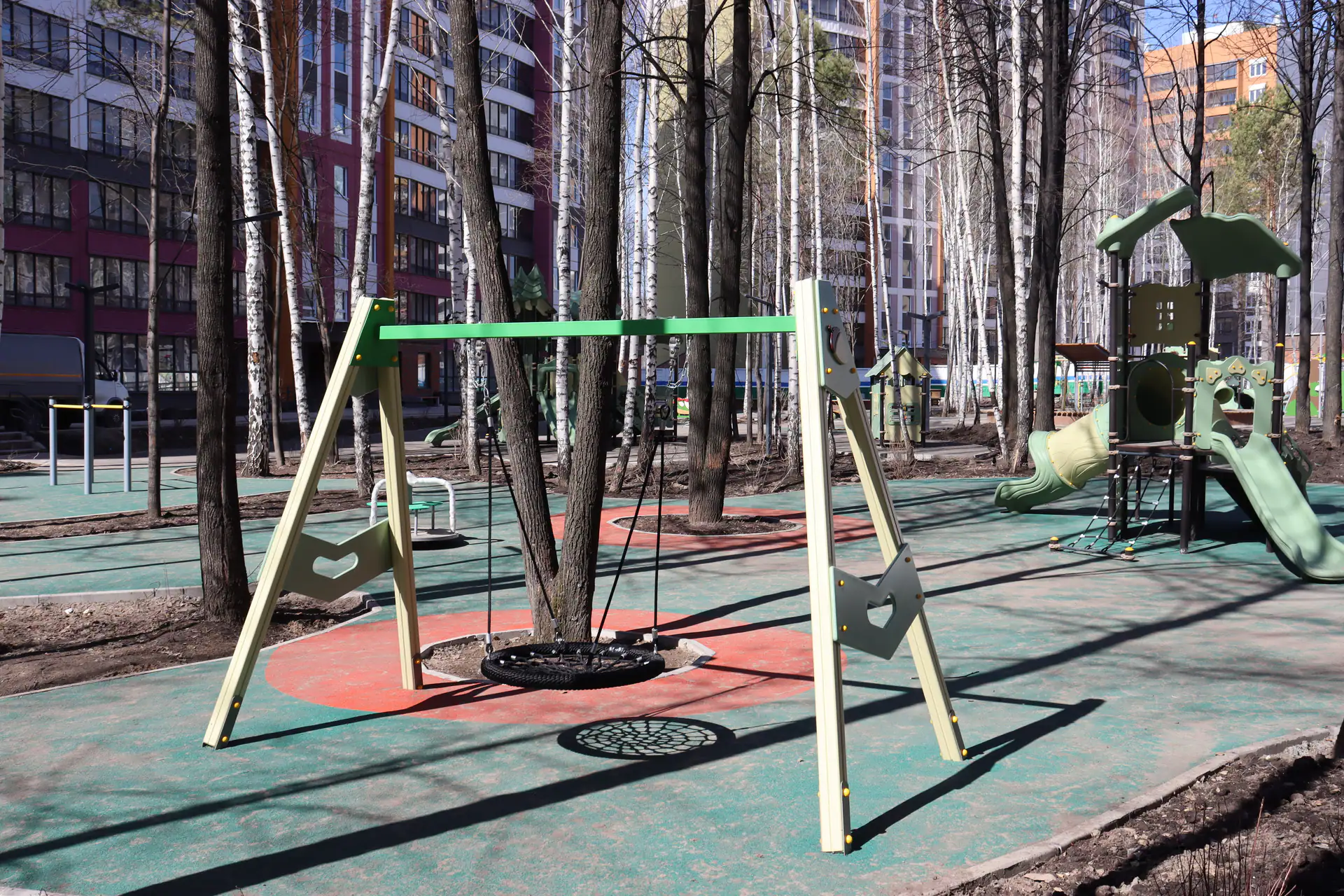 апрель, 2025