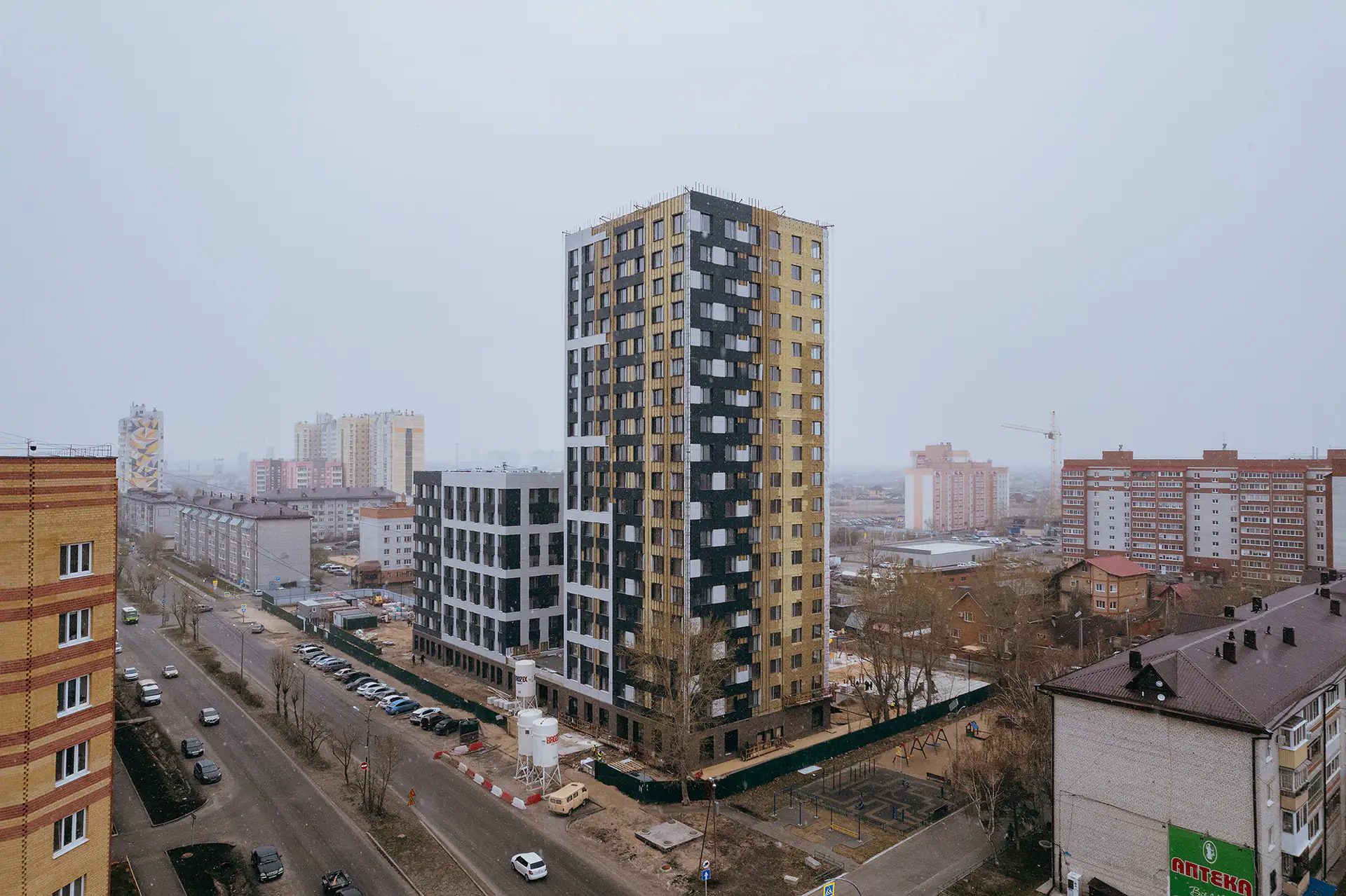 апрель, 2024